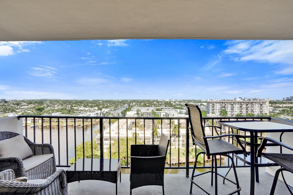 801 S Federal Hwy #PH-14 Pompano Beach, FL 33062