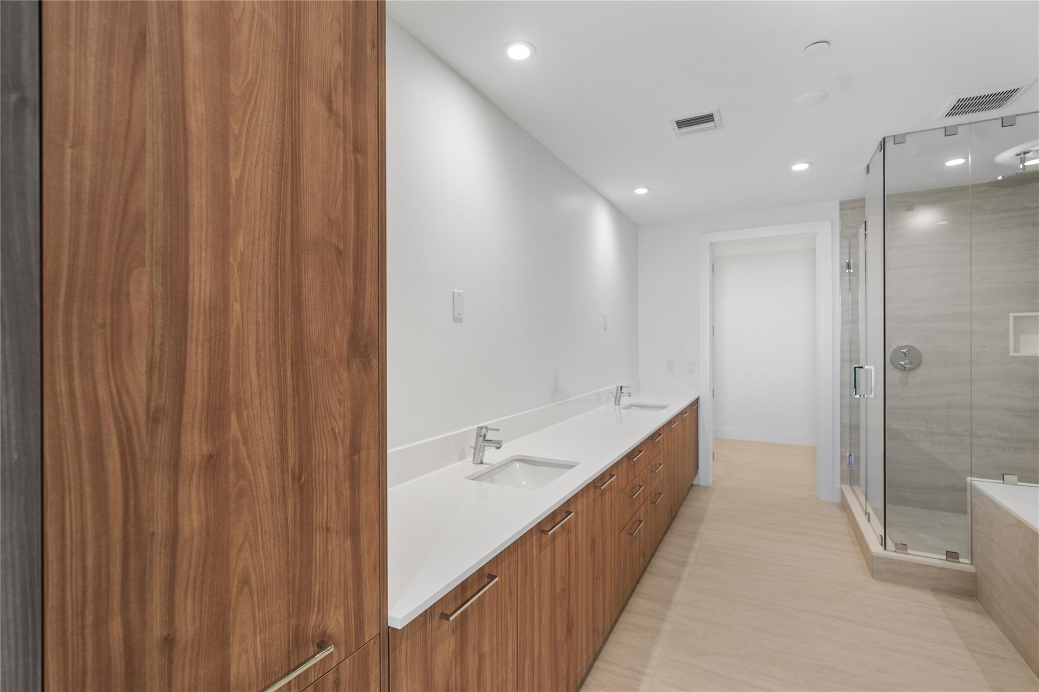 153 N Seabreeze Blvd #S-1501 Fort Lauderdale, FL 33304