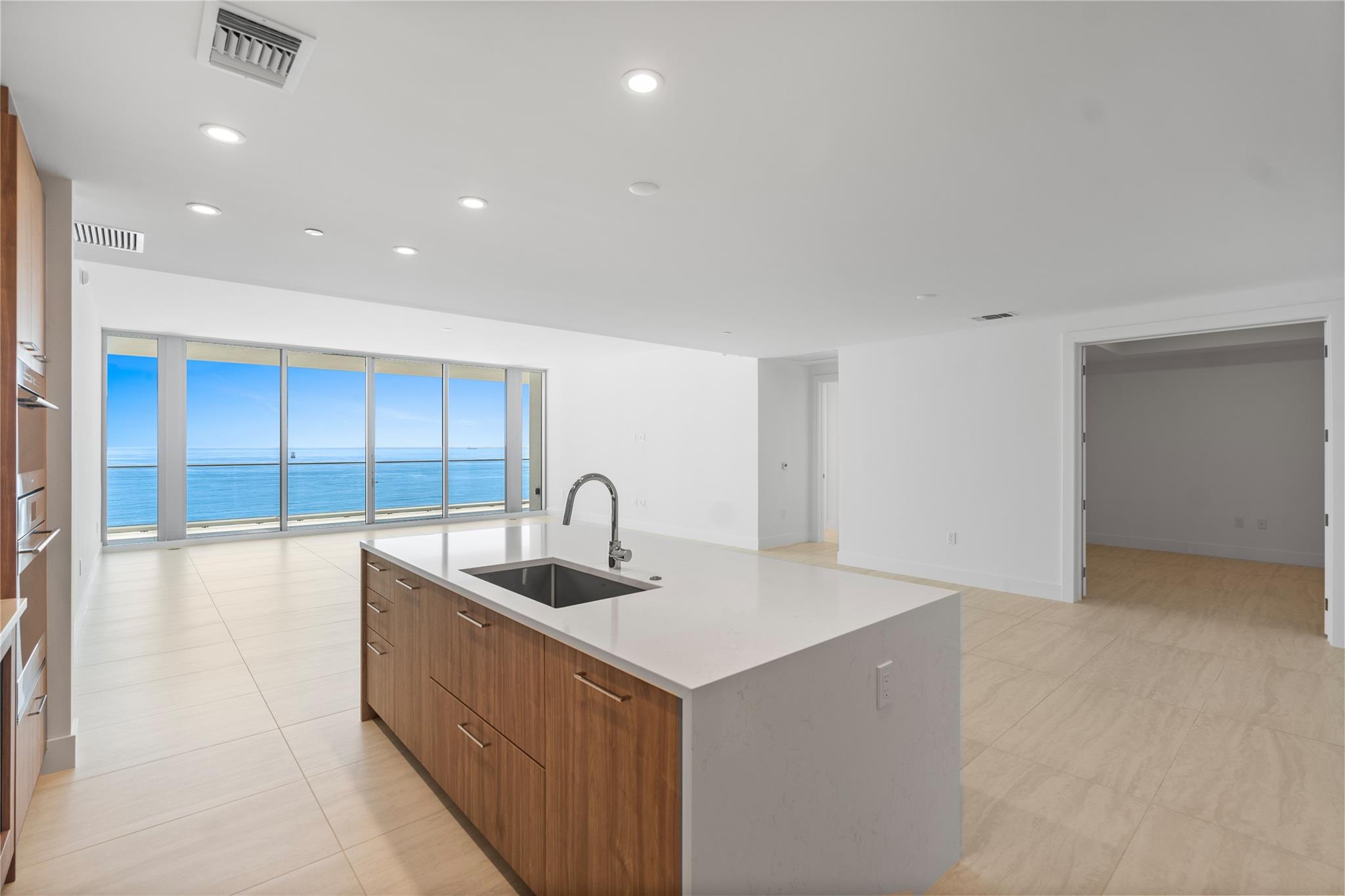 153 N Seabreeze Blvd #S-1501 Fort Lauderdale, FL 33304