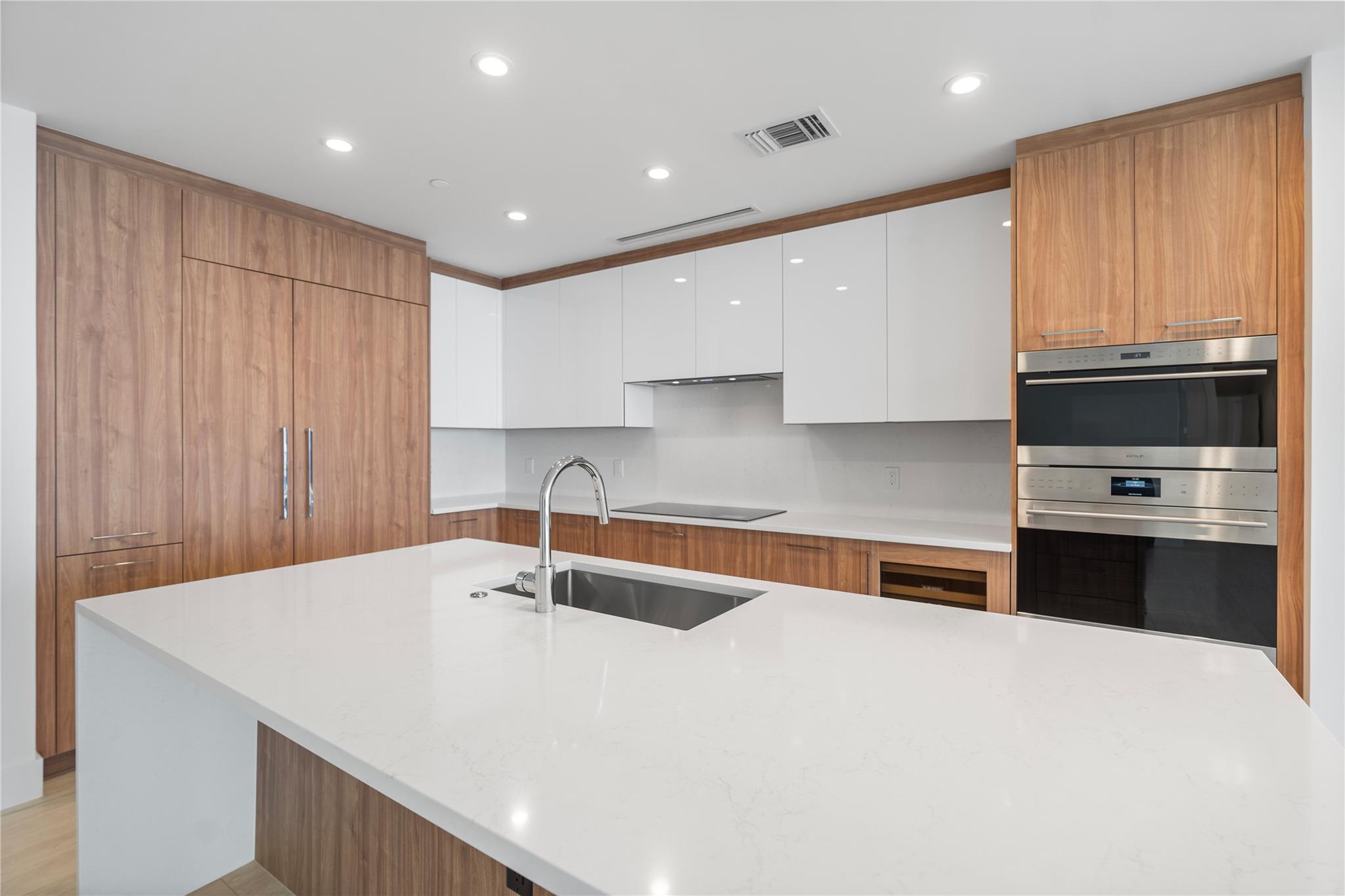 153 N Seabreeze Blvd #S-1501 Fort Lauderdale, FL 33304