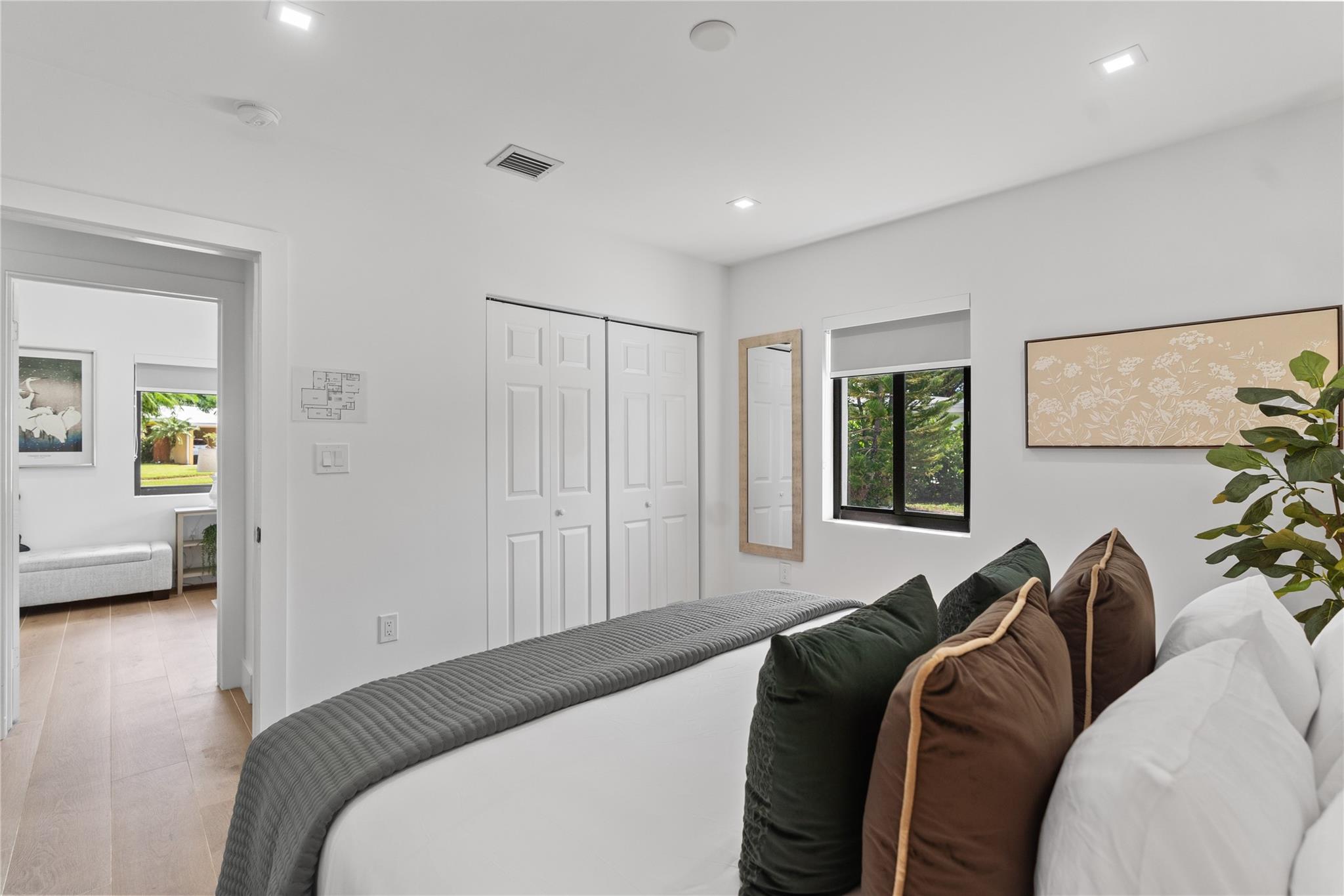 1561 SW 23rd Ave Fort Lauderdale, FL 33312