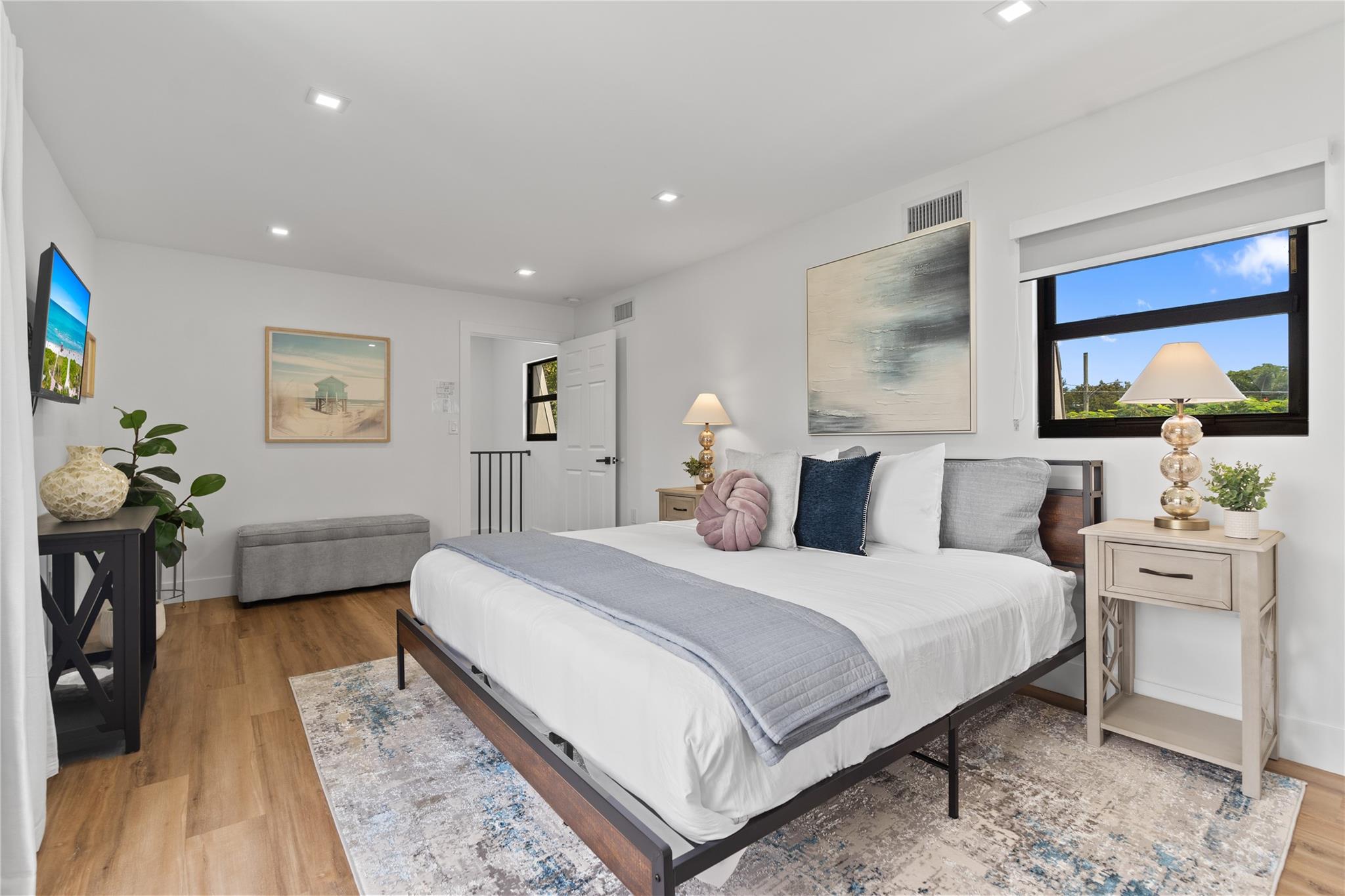 1561 SW 23rd Ave Fort Lauderdale, FL 33312