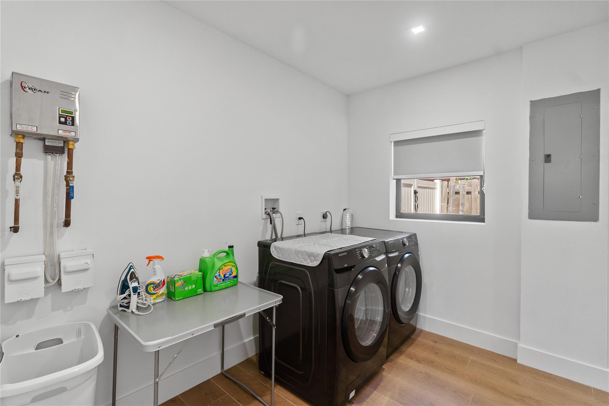 1561 SW 23rd Ave Fort Lauderdale, FL 33312