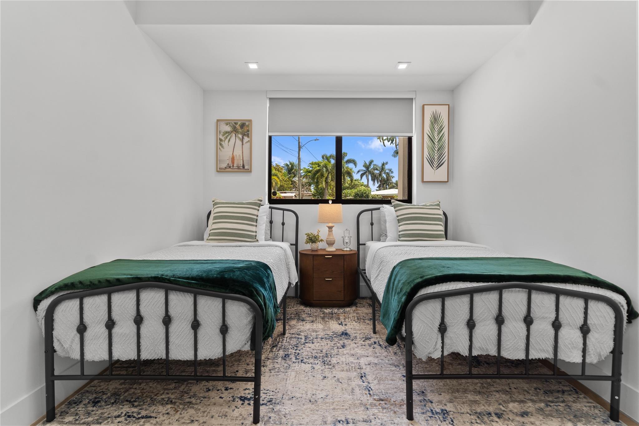 1561 SW 23rd Ave Fort Lauderdale, FL 33312