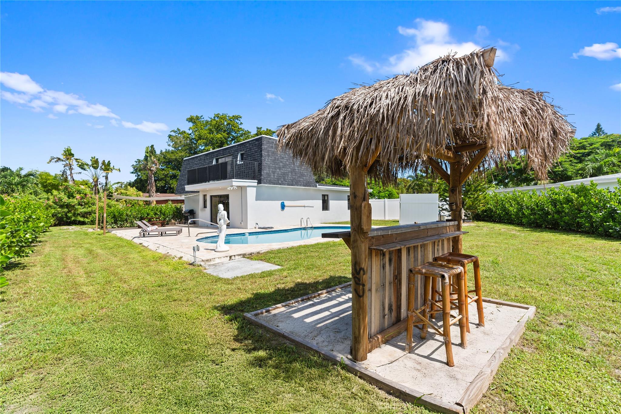 1561 SW 23rd Ave Fort Lauderdale, FL 33312