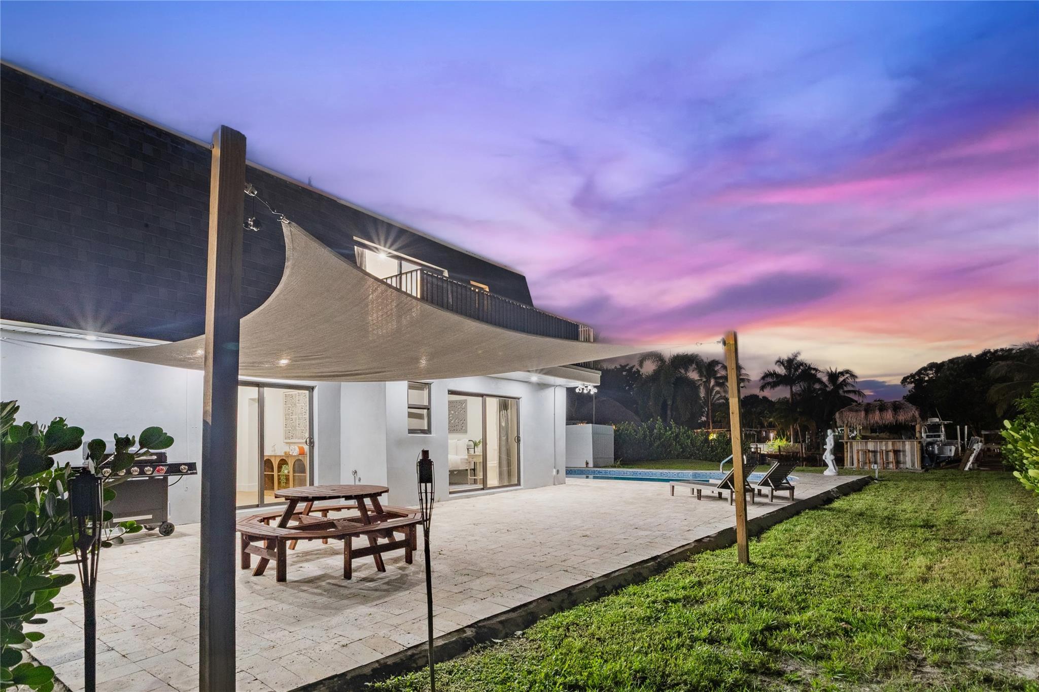 1561 SW 23rd Ave Fort Lauderdale, FL 33312