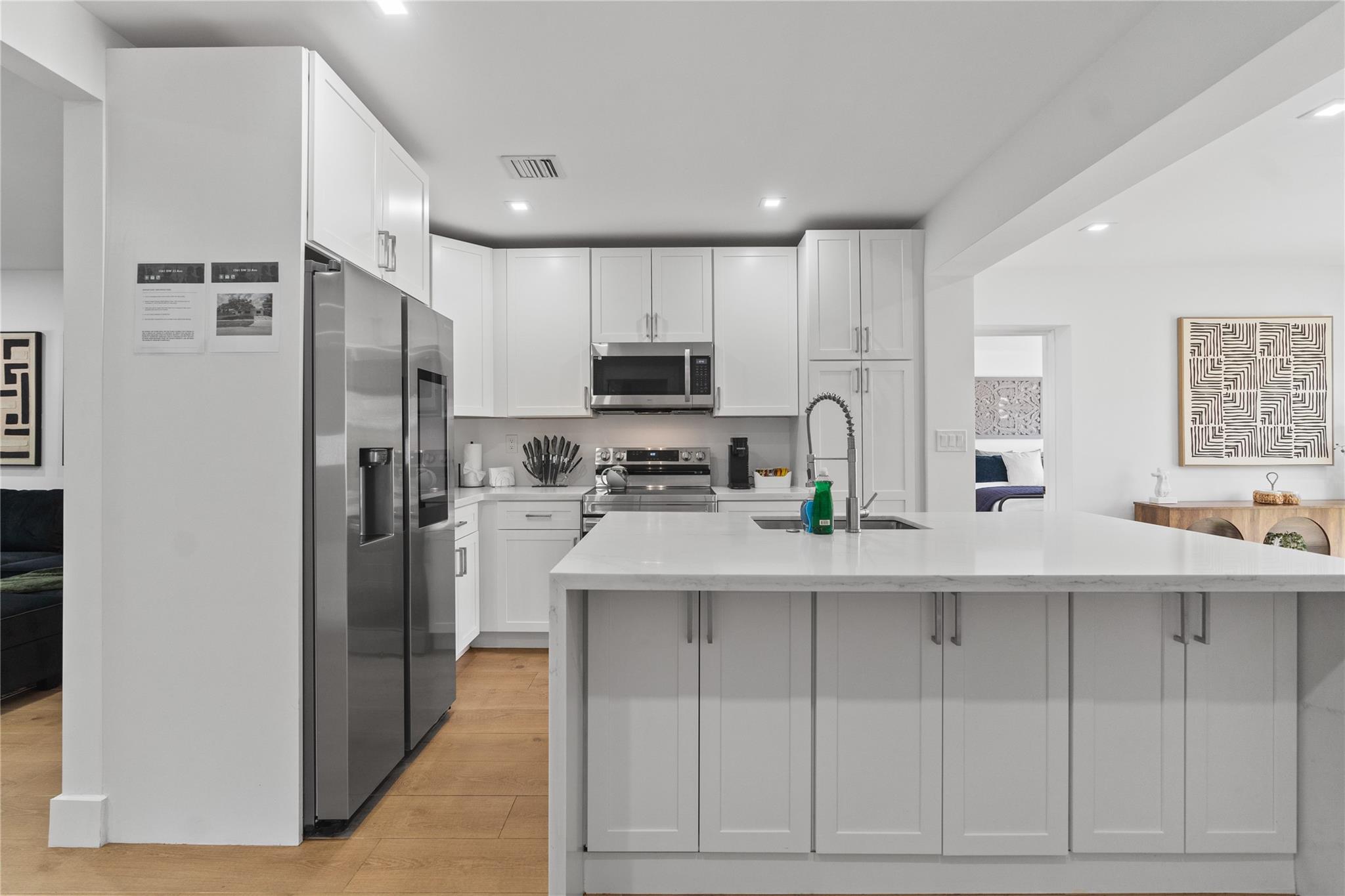 1561 SW 23rd Ave Fort Lauderdale, FL 33312