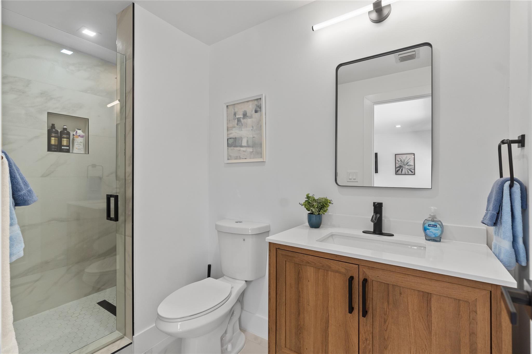 1561 SW 23rd Ave Fort Lauderdale, FL 33312