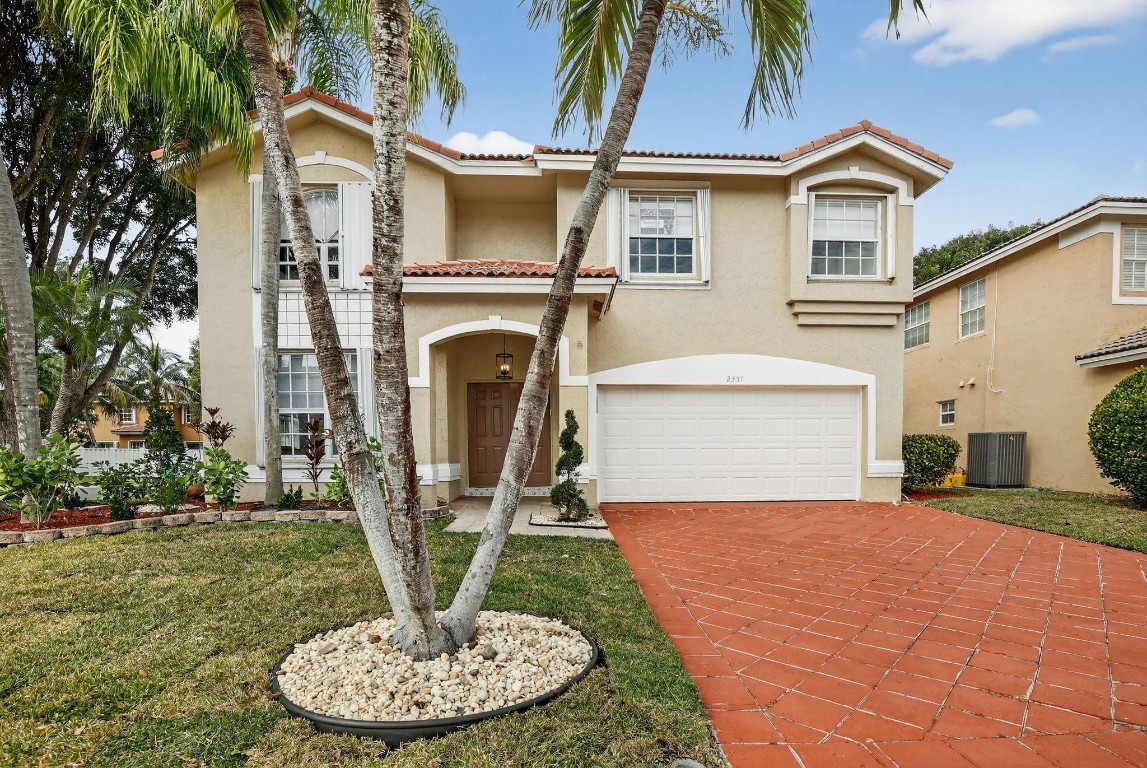 2351 Nw 138th