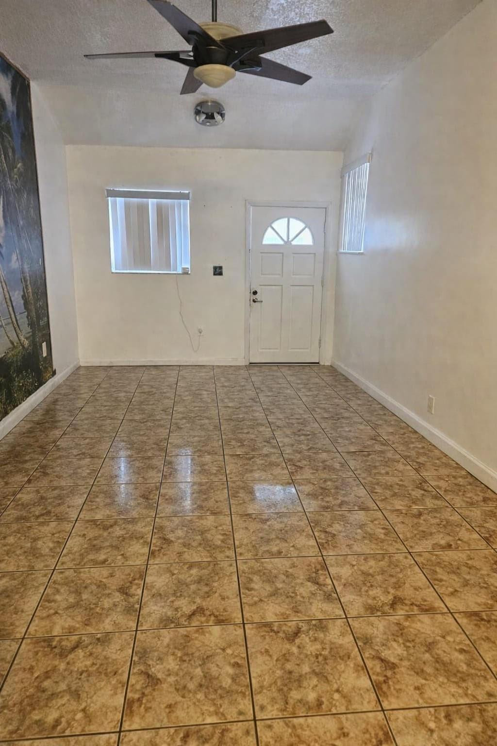 3500 NW 12th Miami, FL 33125