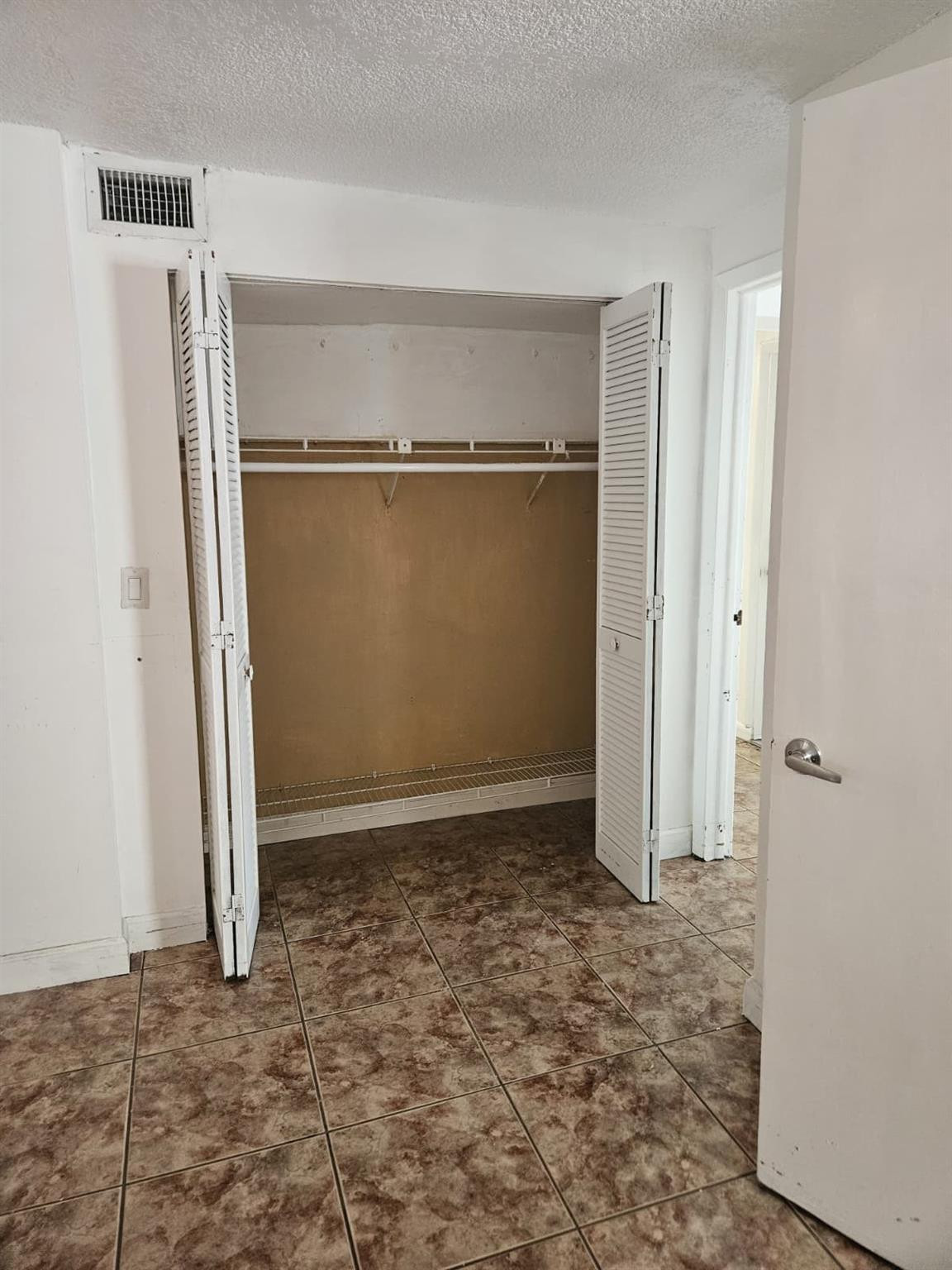 3500 NW 12th Miami, FL 33125