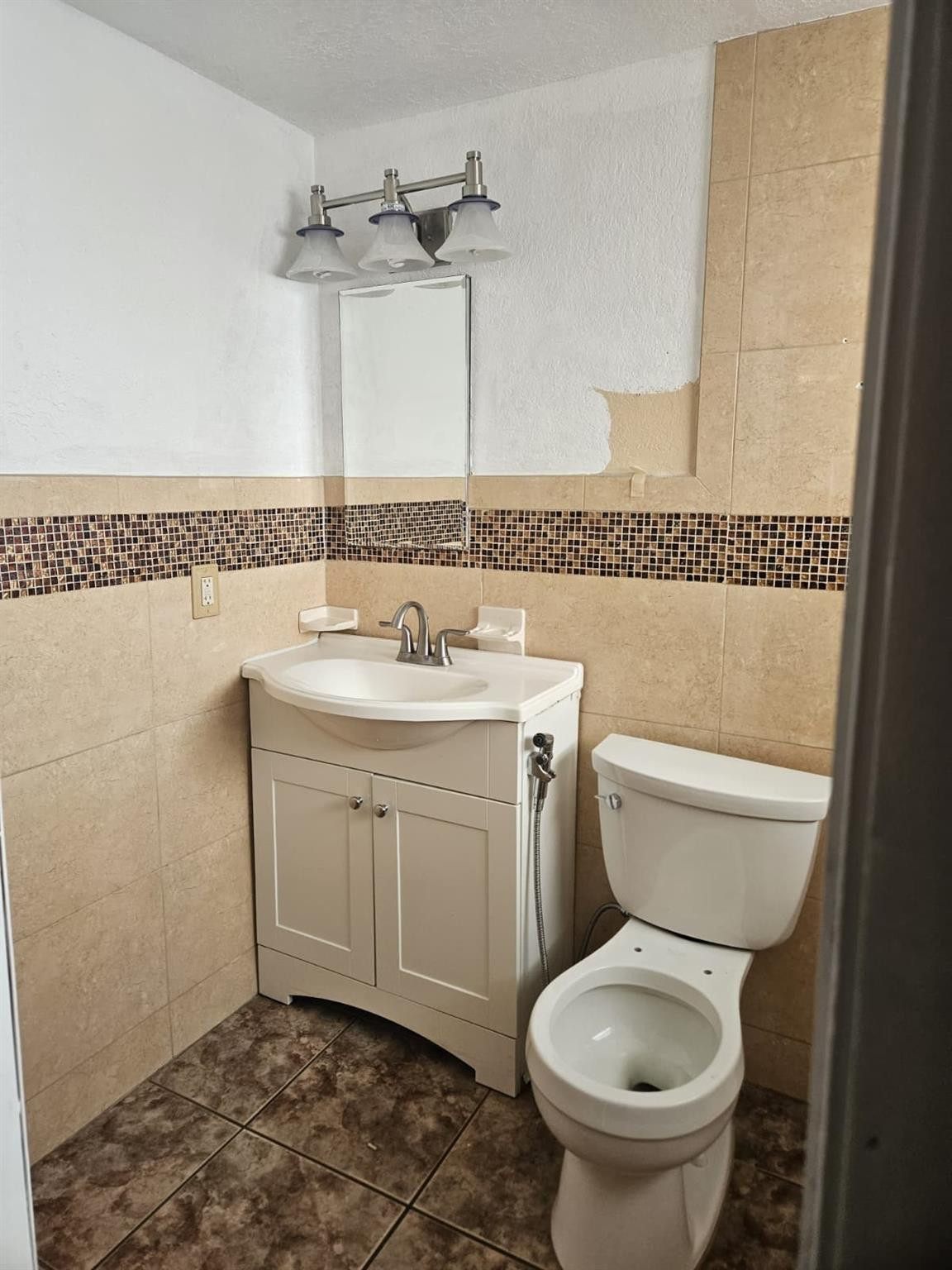 3500 NW 12th Miami, FL 33125