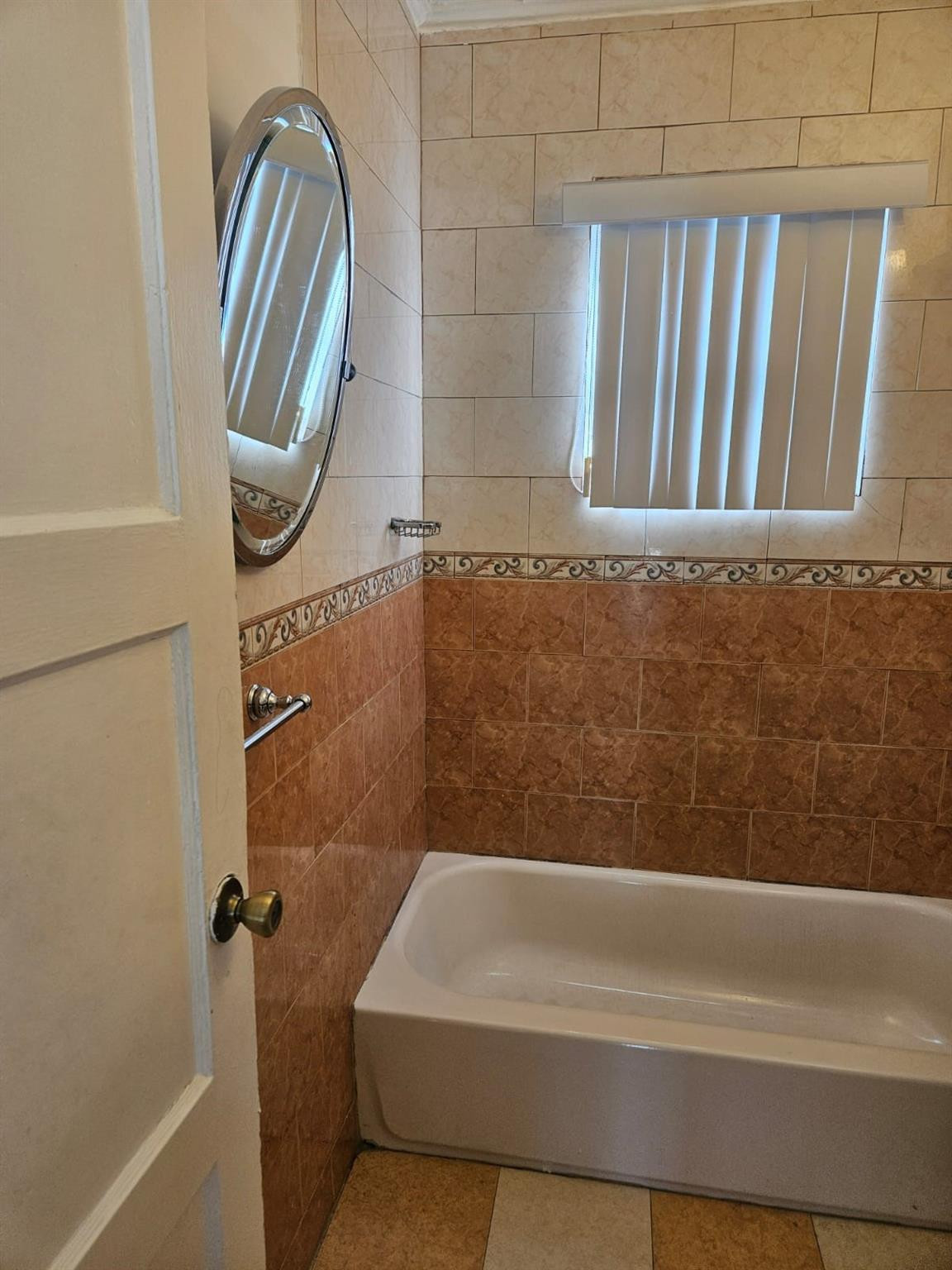 3500 NW 12th Miami, FL 33125