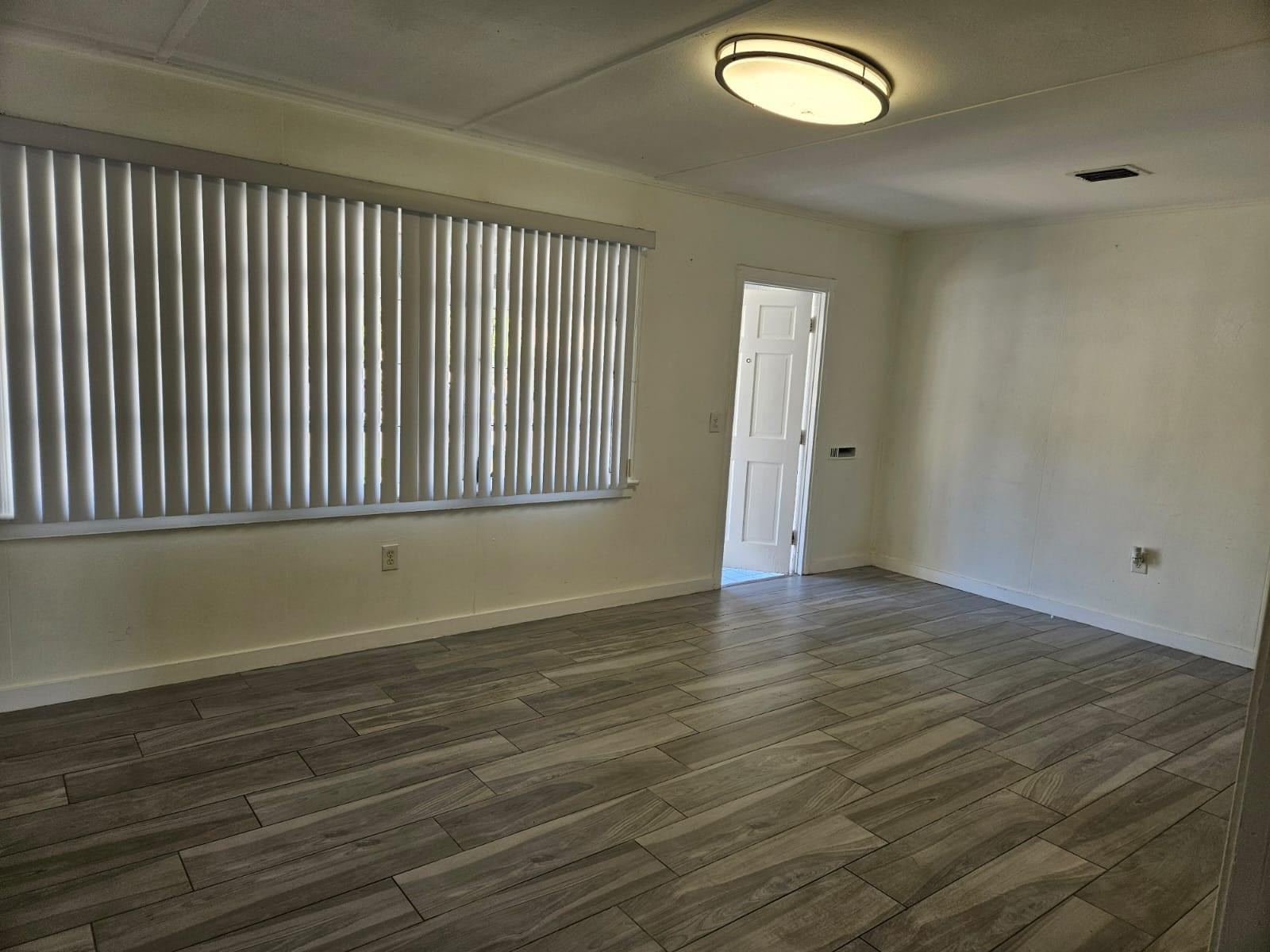 3500 NW 12th Miami, FL 33125