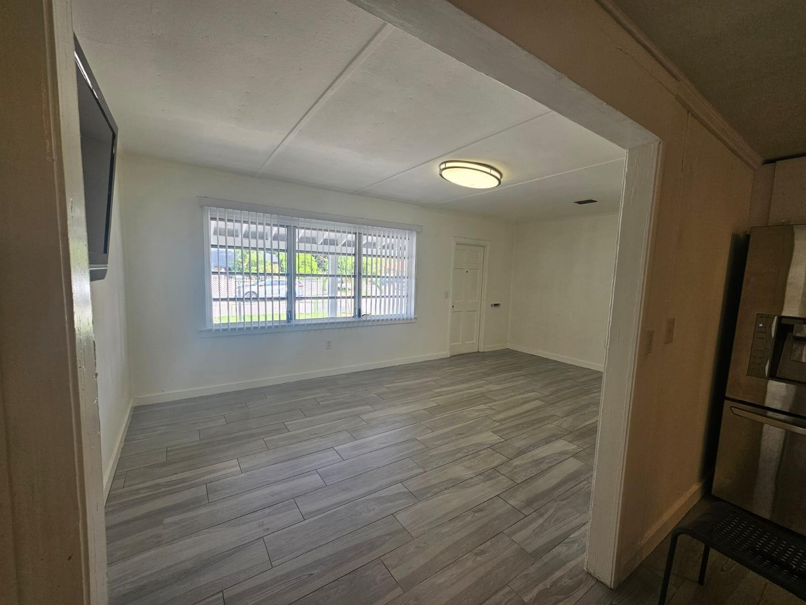 3500 NW 12th Miami, FL 33125