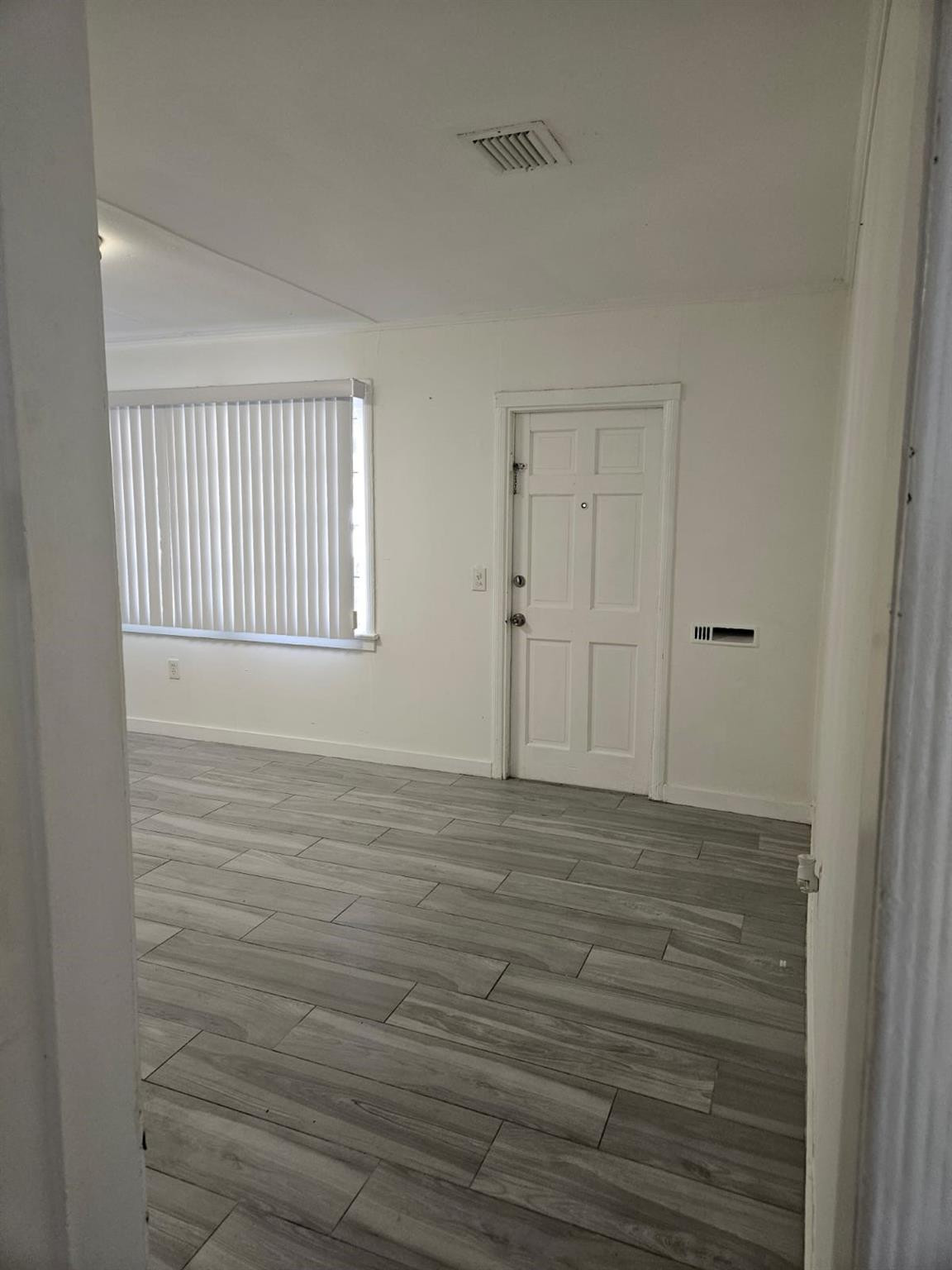 3500 NW 12th Miami, FL 33125