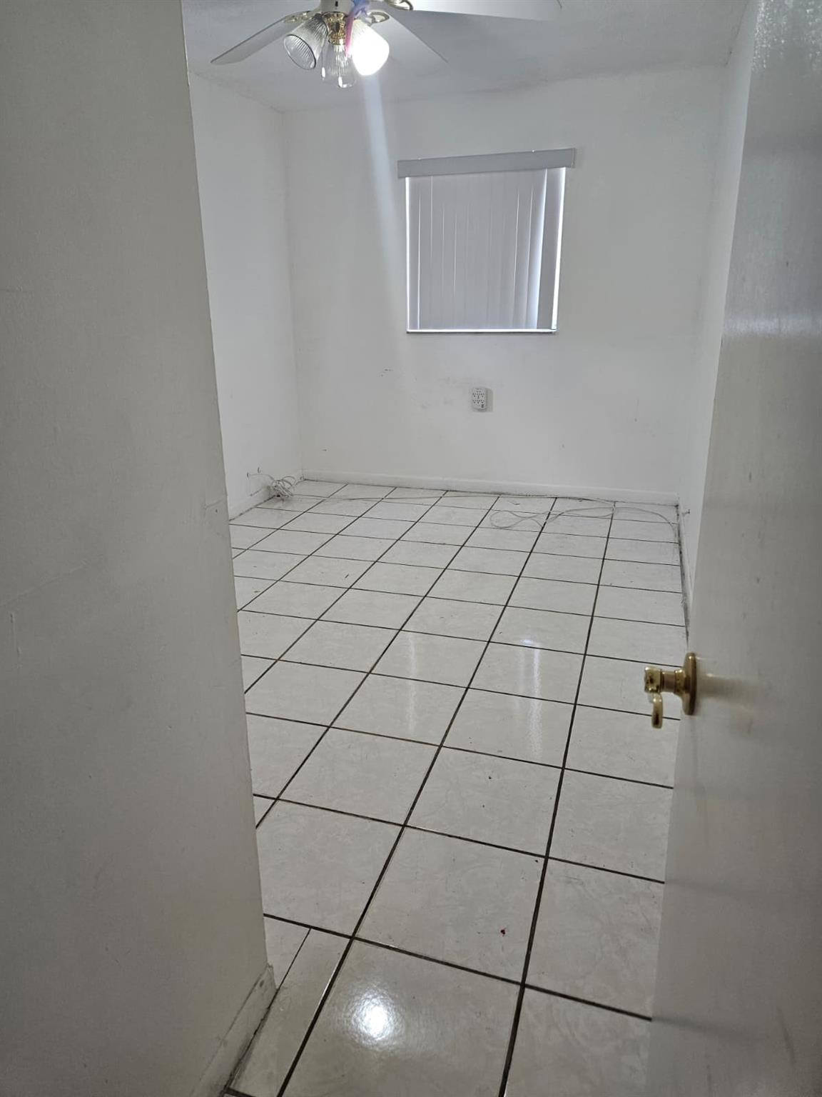 3500 NW 12th Miami, FL 33125