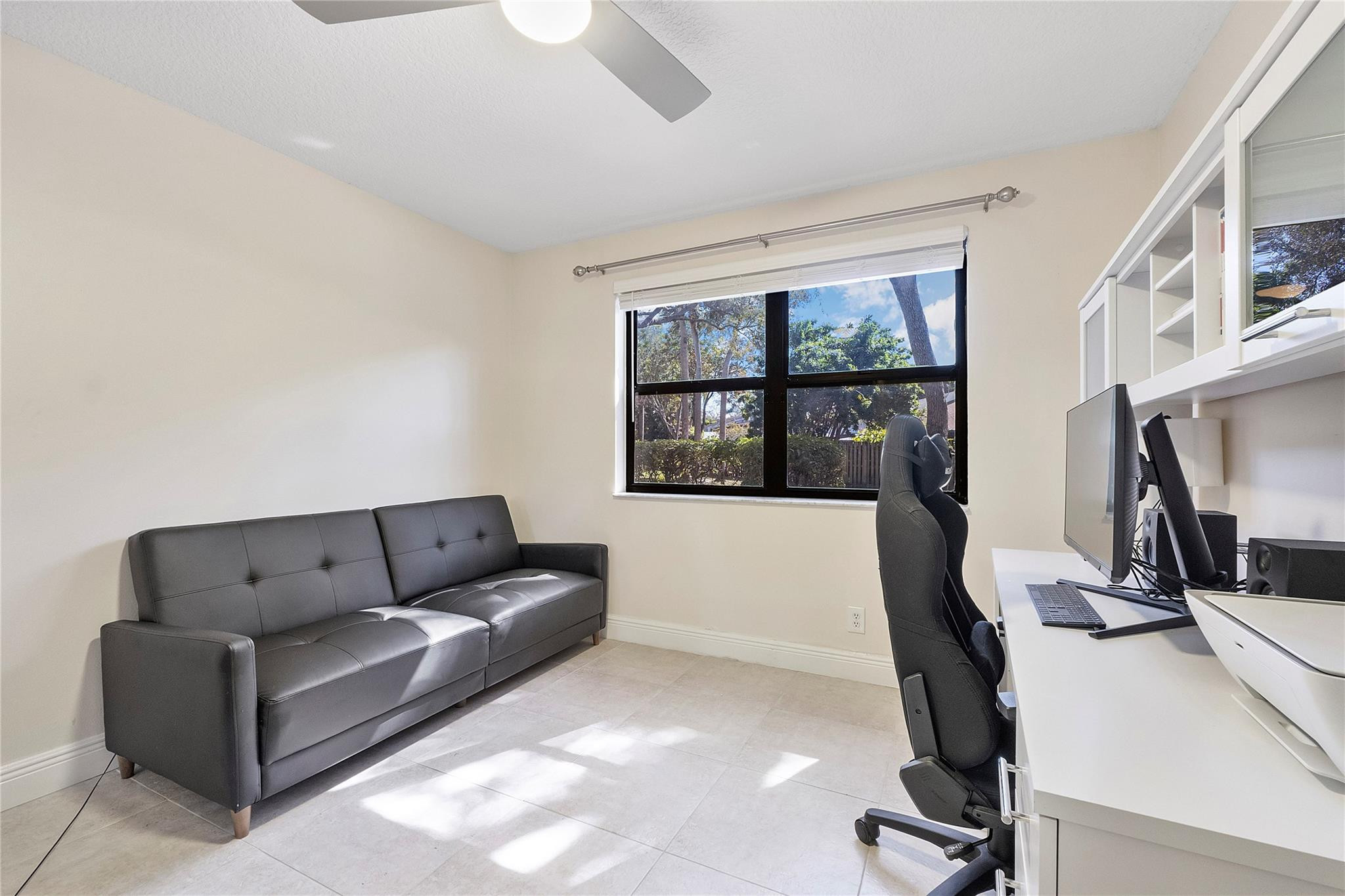 3406 Emerald Oaks #804 Hollywood, FL 33021