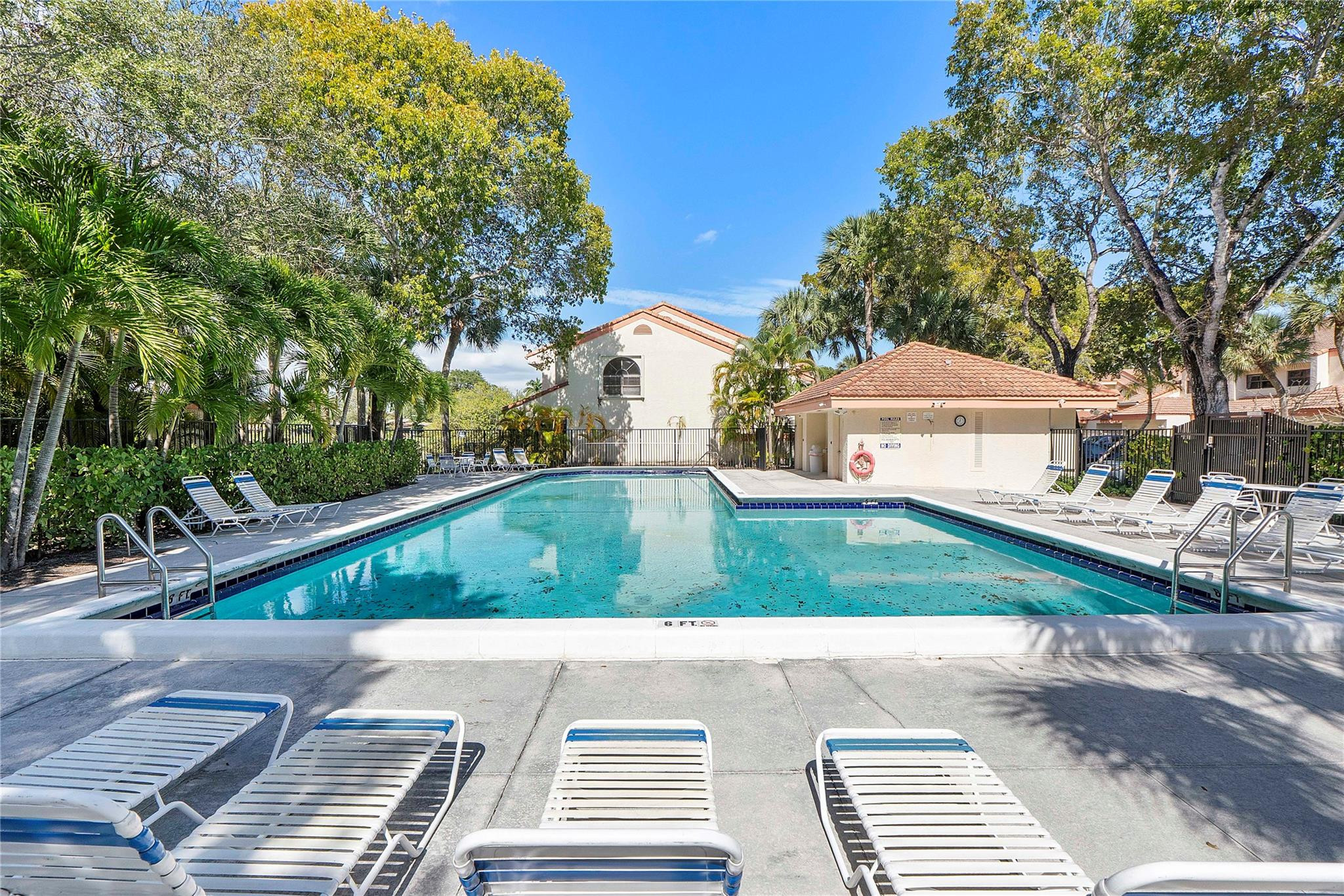 3406 Emerald Oaks #804 Hollywood, FL 33021