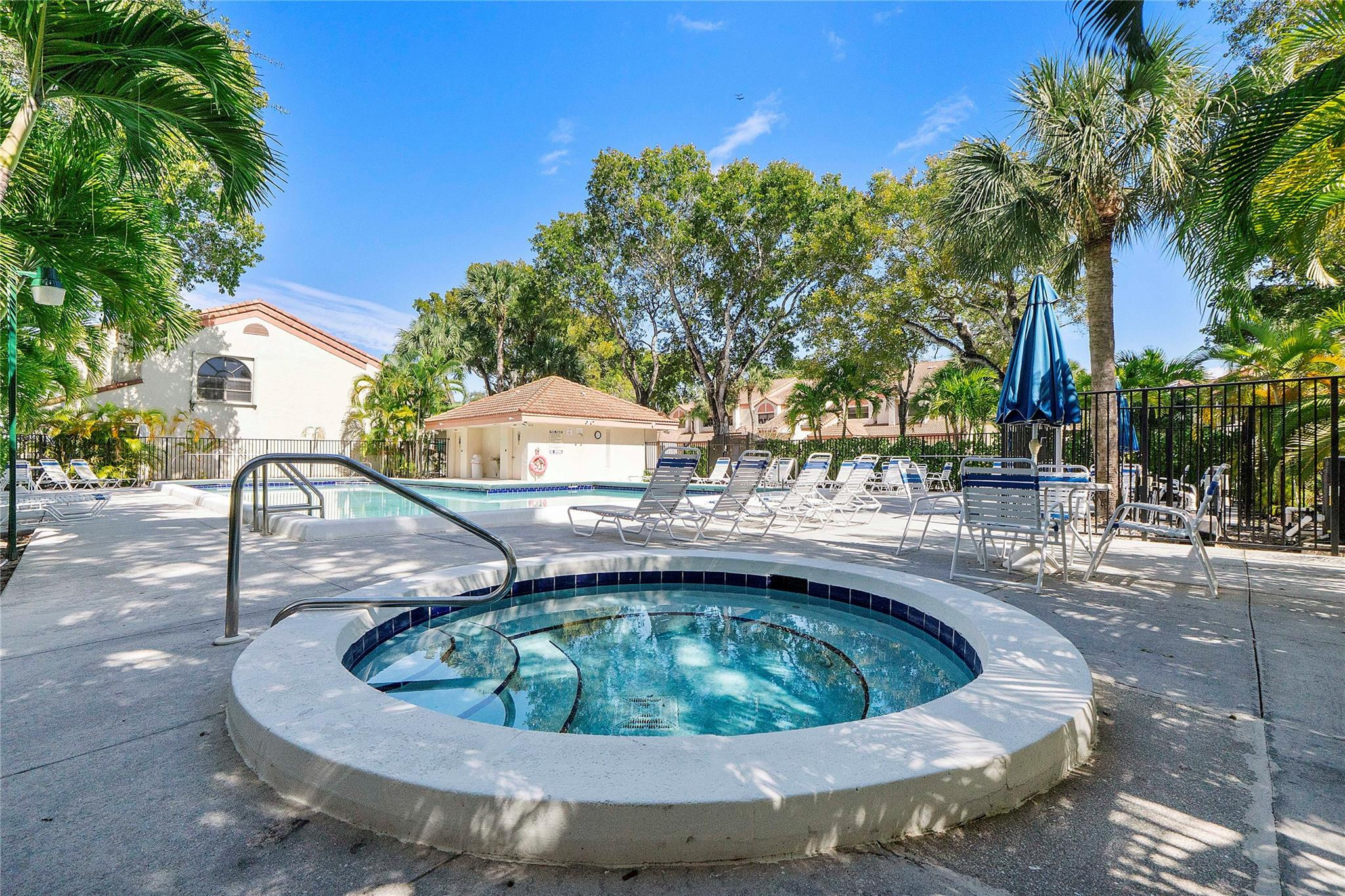 3406 Emerald Oaks #804 Hollywood, FL 33021