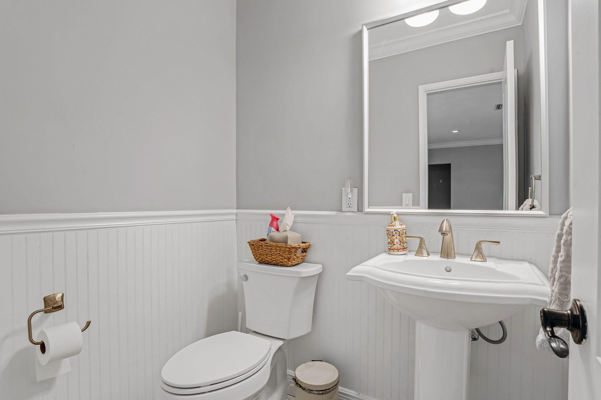 4000 N 36th Hollywood, FL 33021