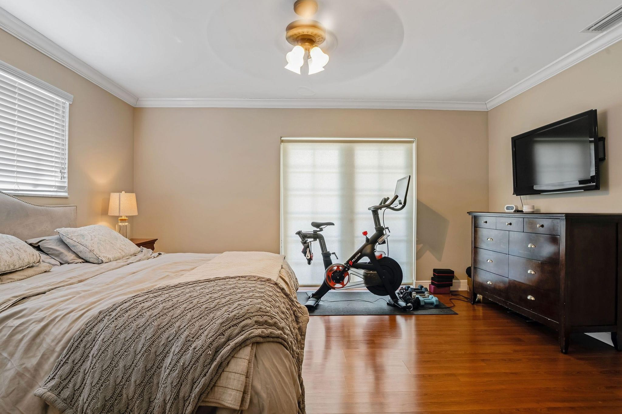 4000 N 36th Hollywood, FL 33021