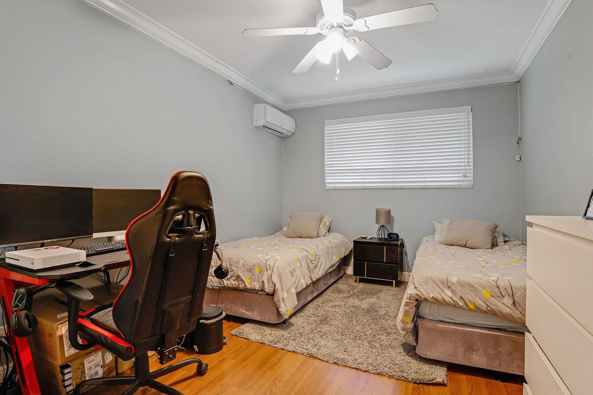 4000 N 36th Hollywood, FL 33021