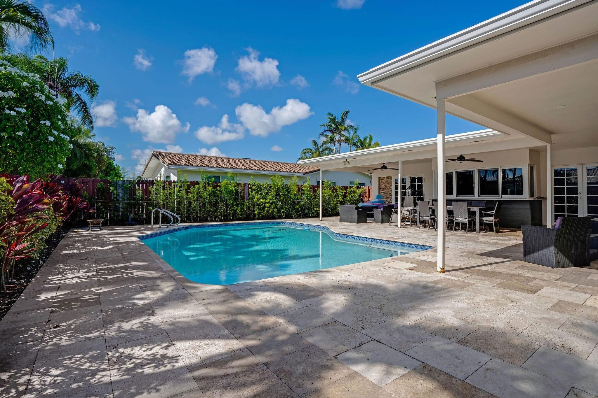 4000 N 36th Hollywood, FL 33021