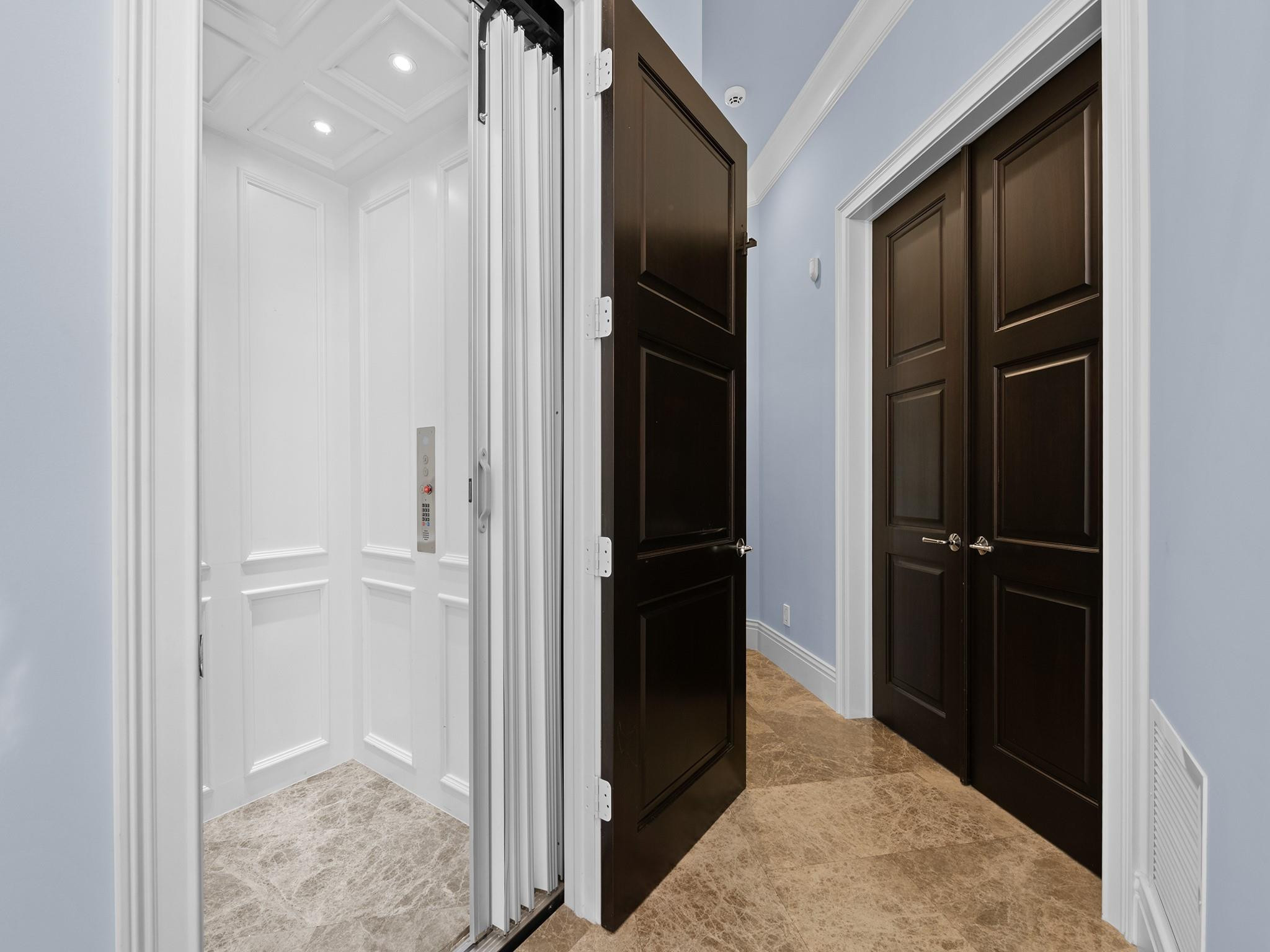 2319 NE 28th Lighthouse Point, FL 33064