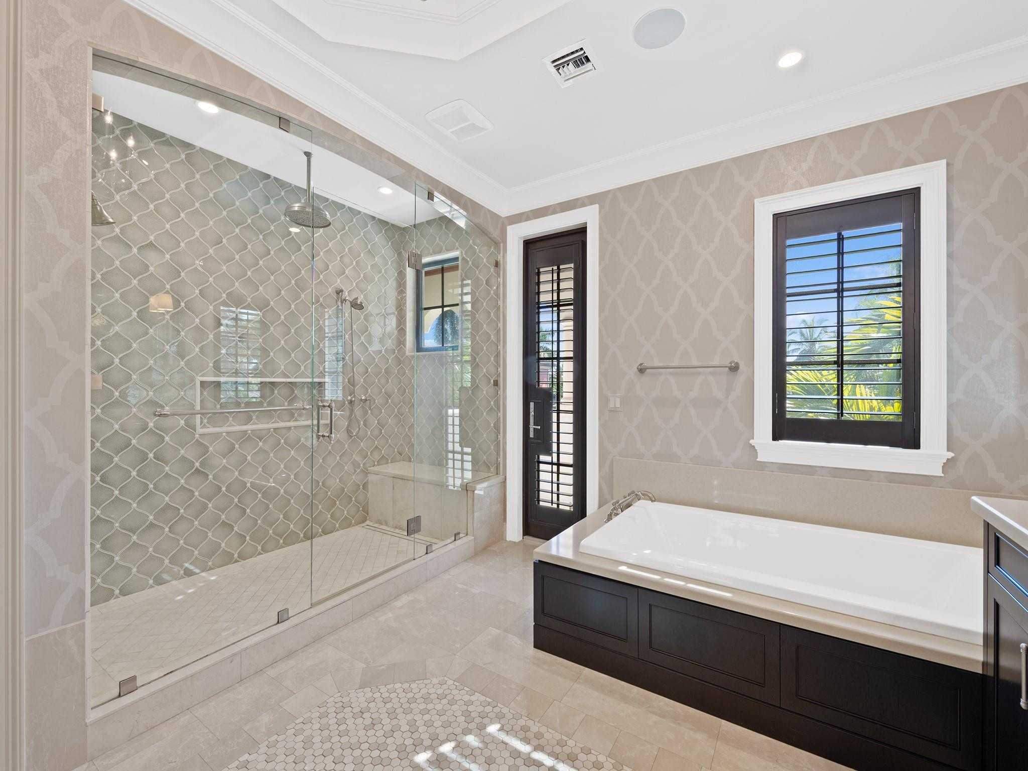 2319 NE 28th Lighthouse Point, FL 33064