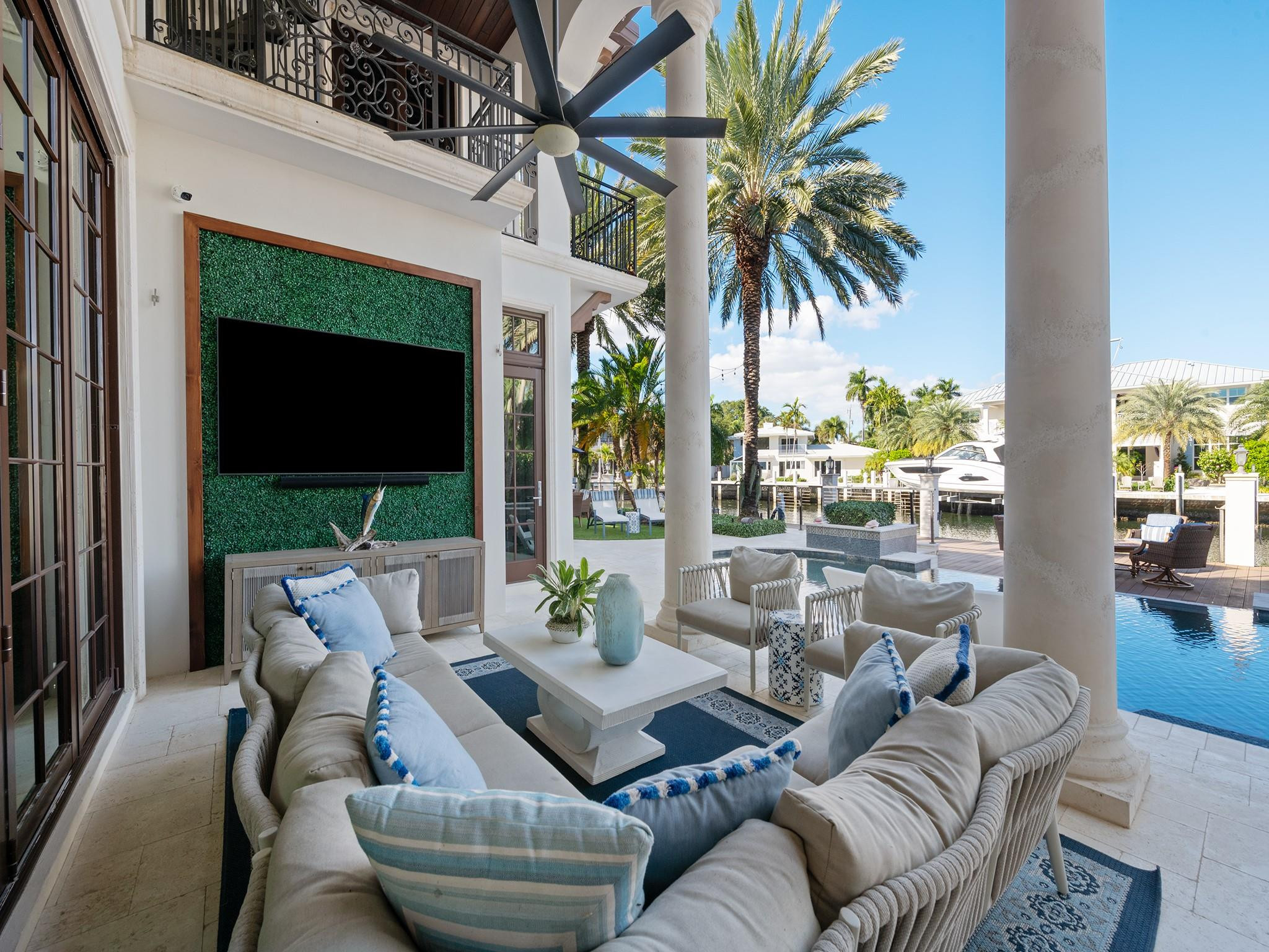 2319 NE 28th Lighthouse Point, FL 33064