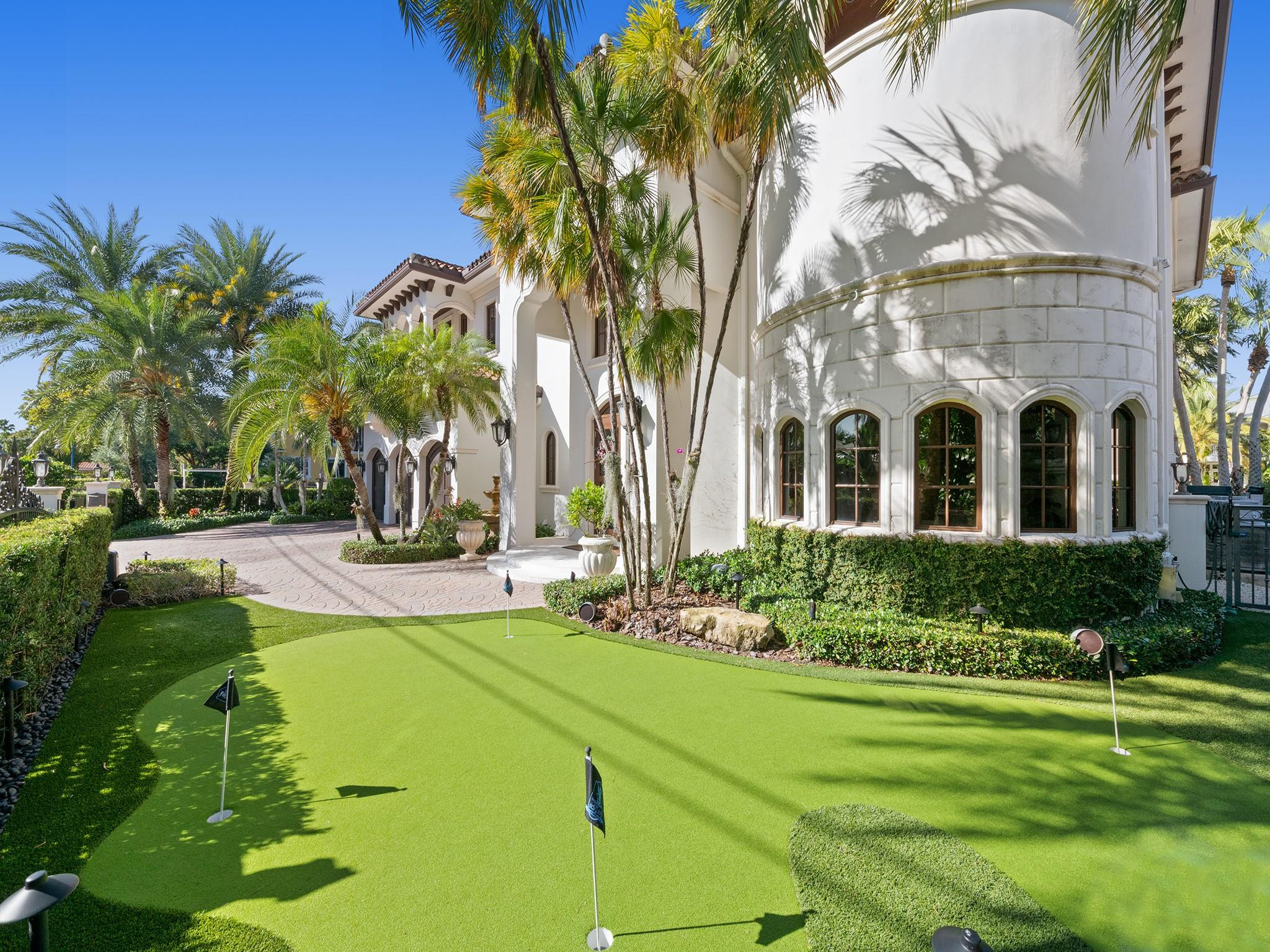 2319 NE 28th Lighthouse Point, FL 33064