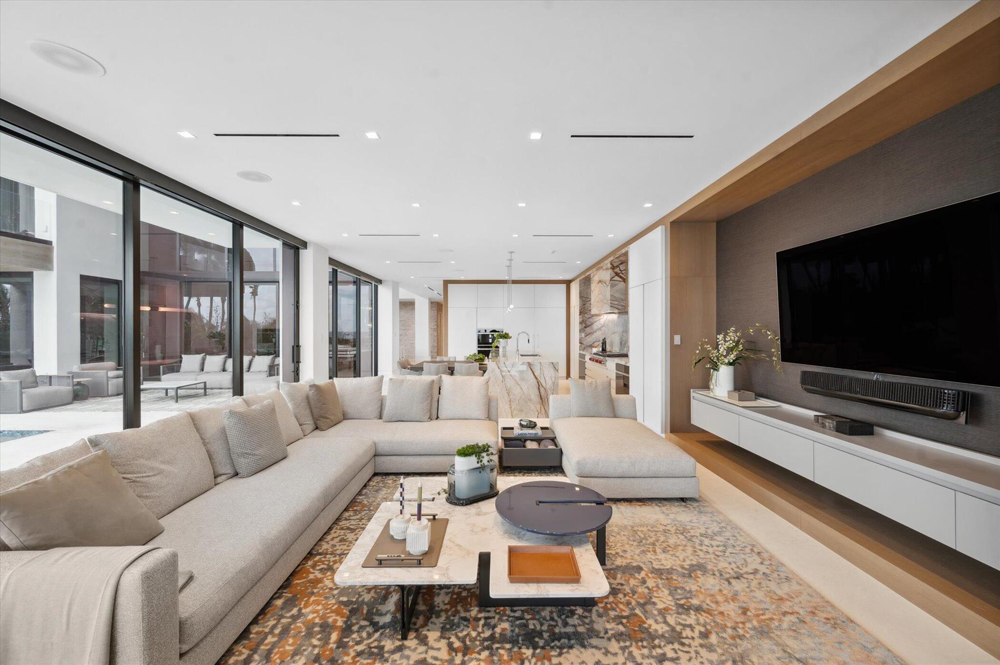 999 Hillsboro Mile Hillsboro Beach, FL 33062