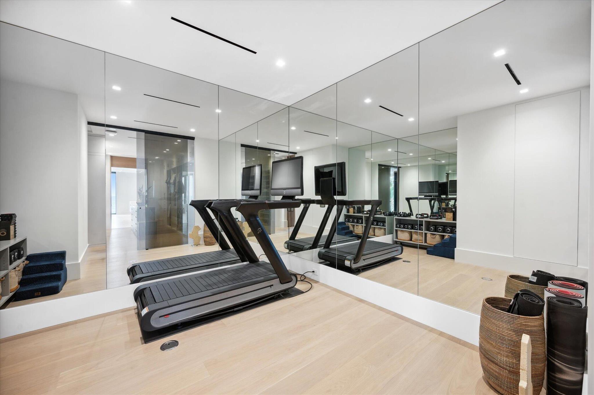 999 Hillsboro Mile Hillsboro Beach, FL 33062