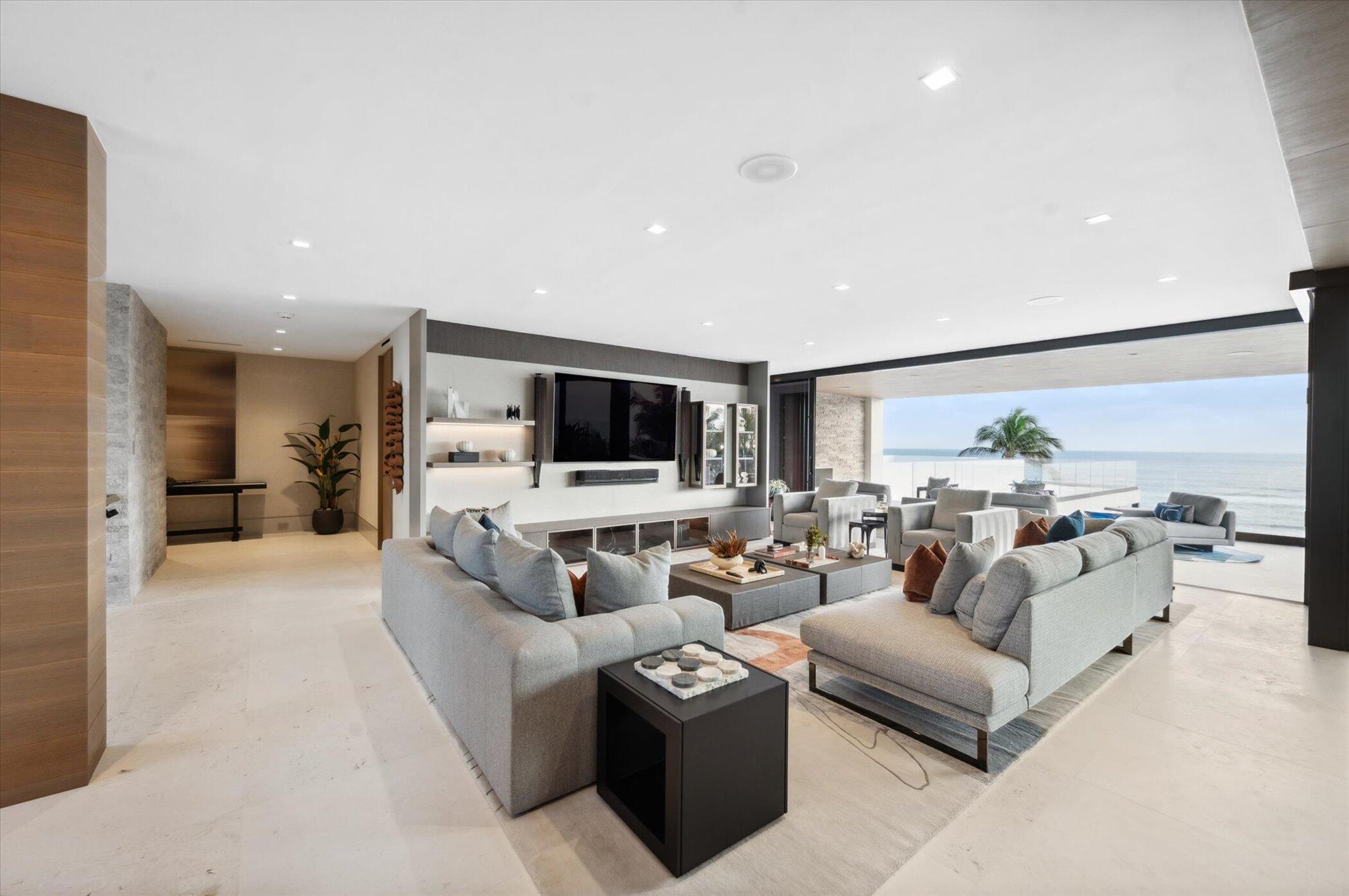 999 Hillsboro Mile Hillsboro Beach, FL 33062