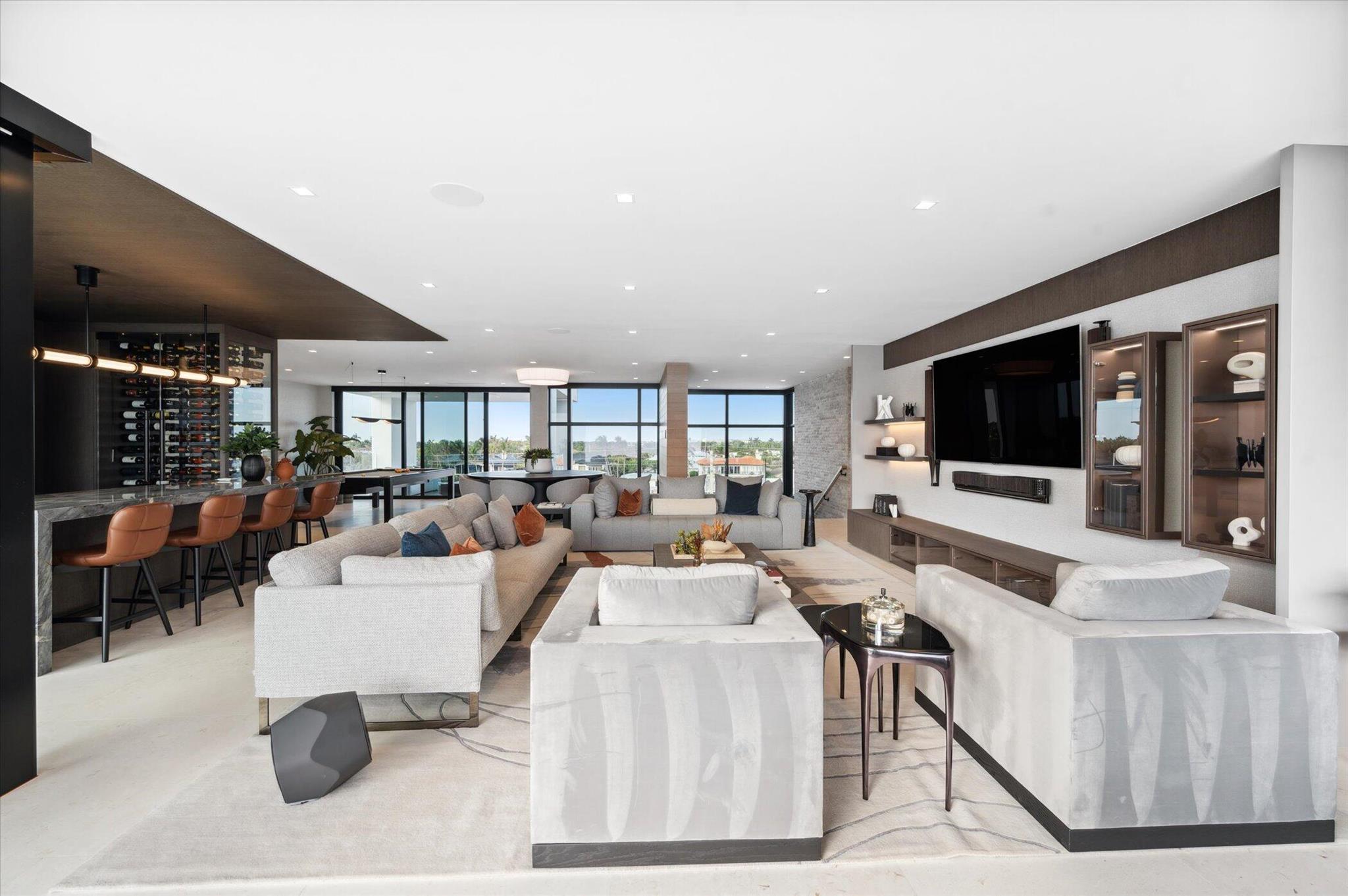 999 Hillsboro Mile Hillsboro Beach, FL 33062