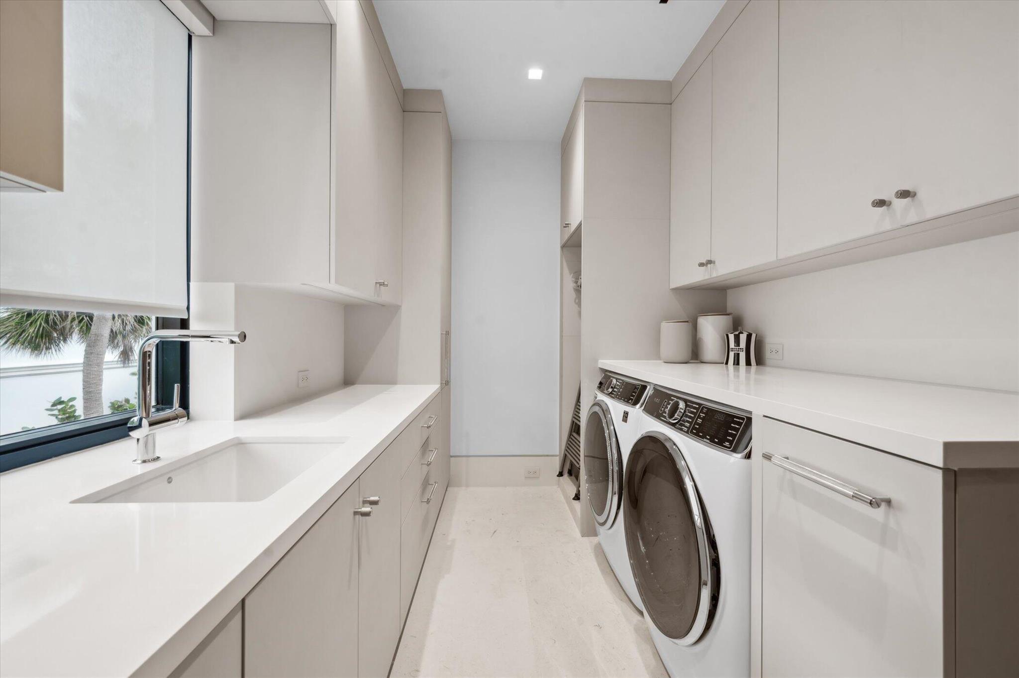 999 Hillsboro Mile Hillsboro Beach, FL 33062