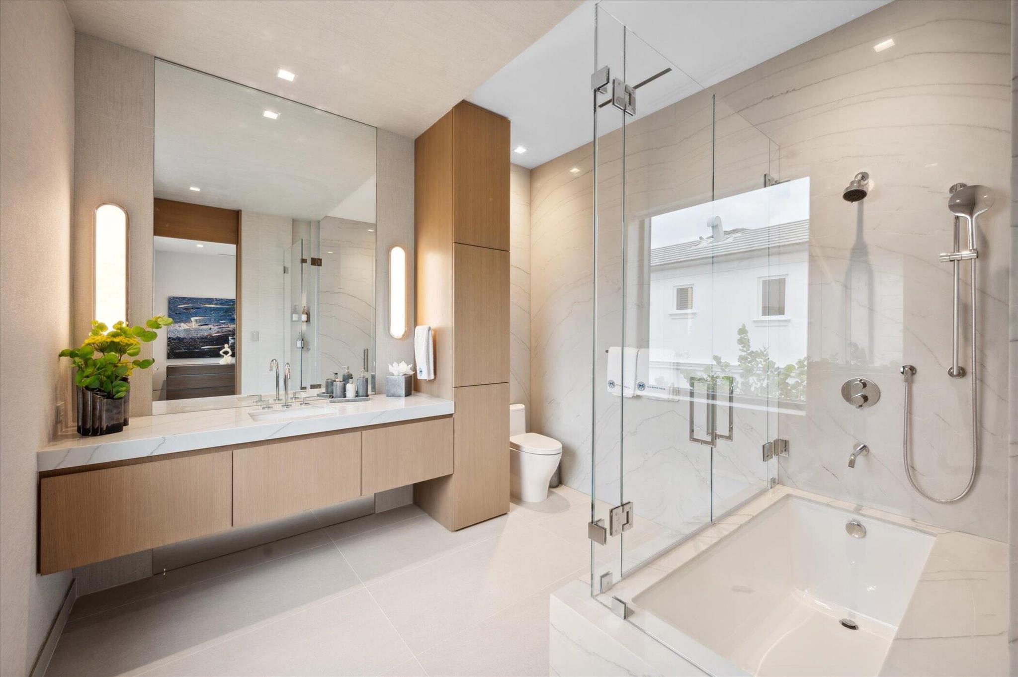 999 Hillsboro Mile Hillsboro Beach, FL 33062