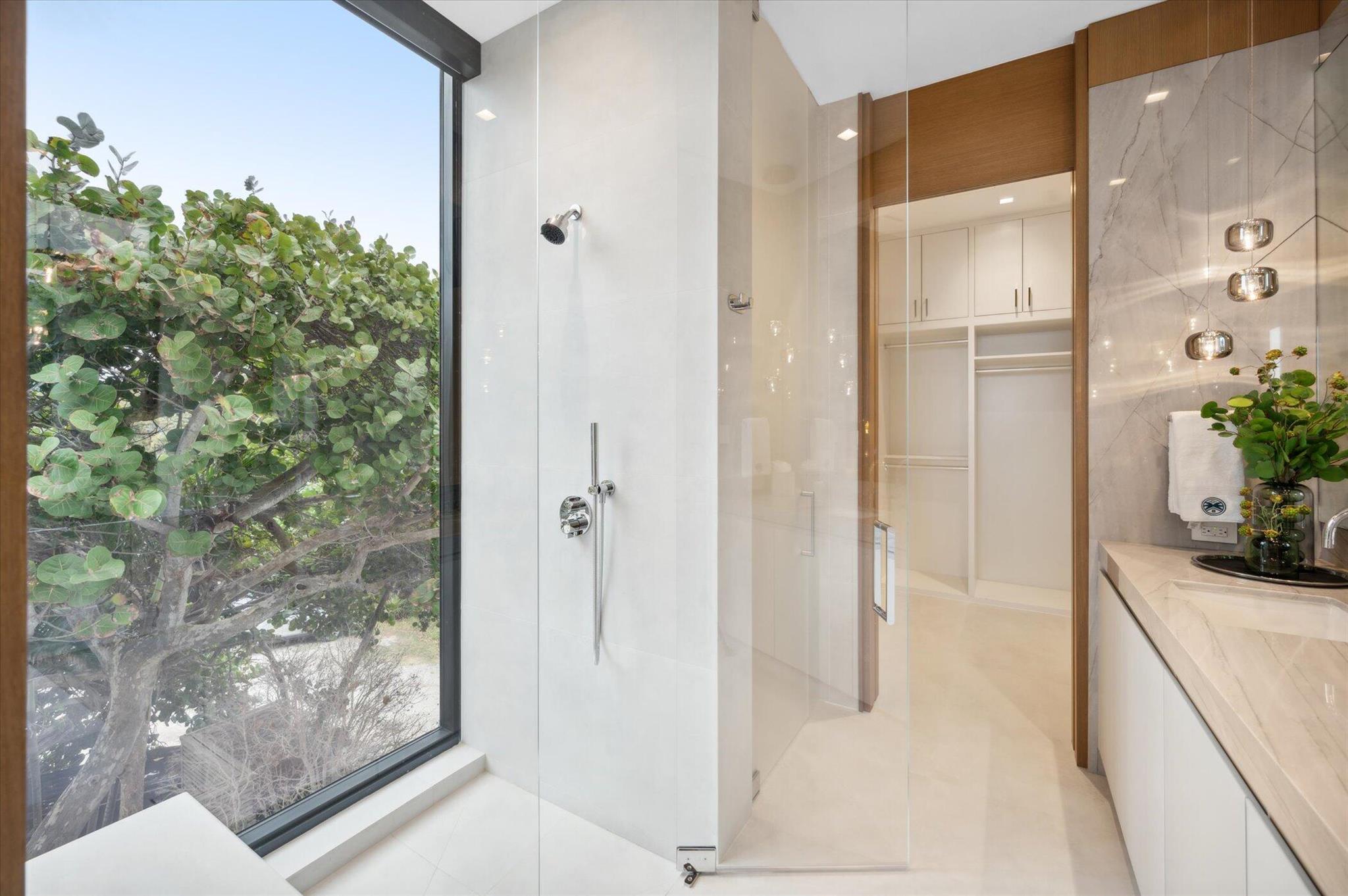 999 Hillsboro Mile Hillsboro Beach, FL 33062