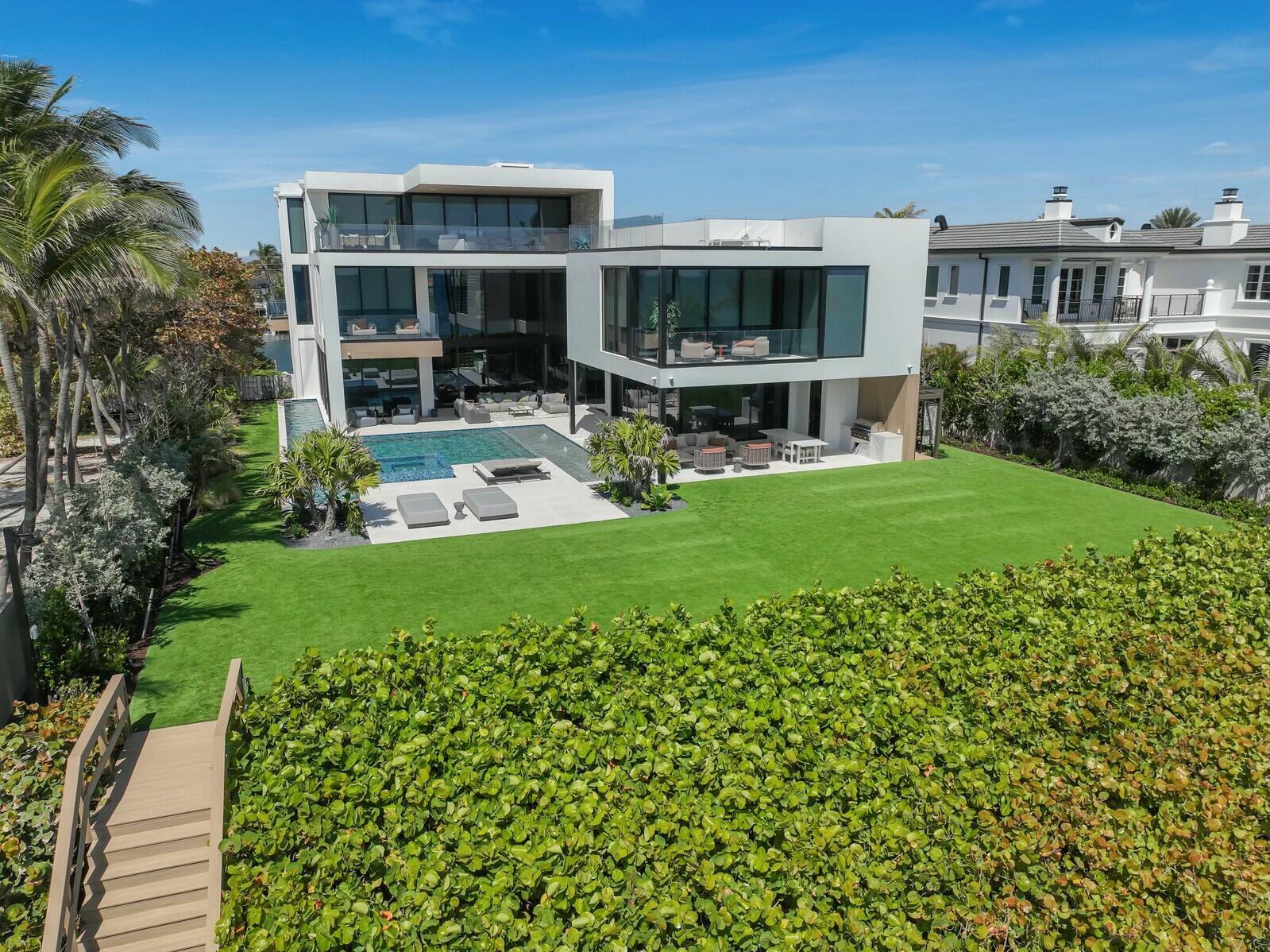 999 Hillsboro Mile Hillsboro Beach, FL 33062