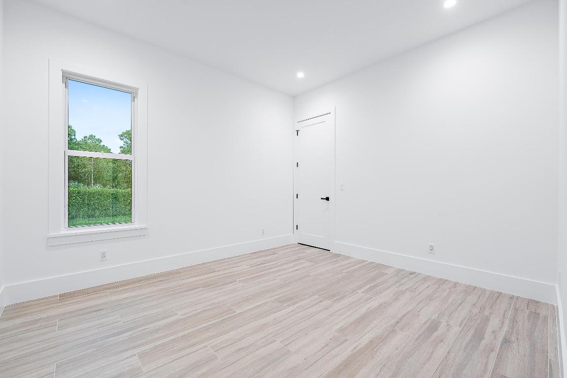 18211 SE Old Trl Jupiter, FL 33478