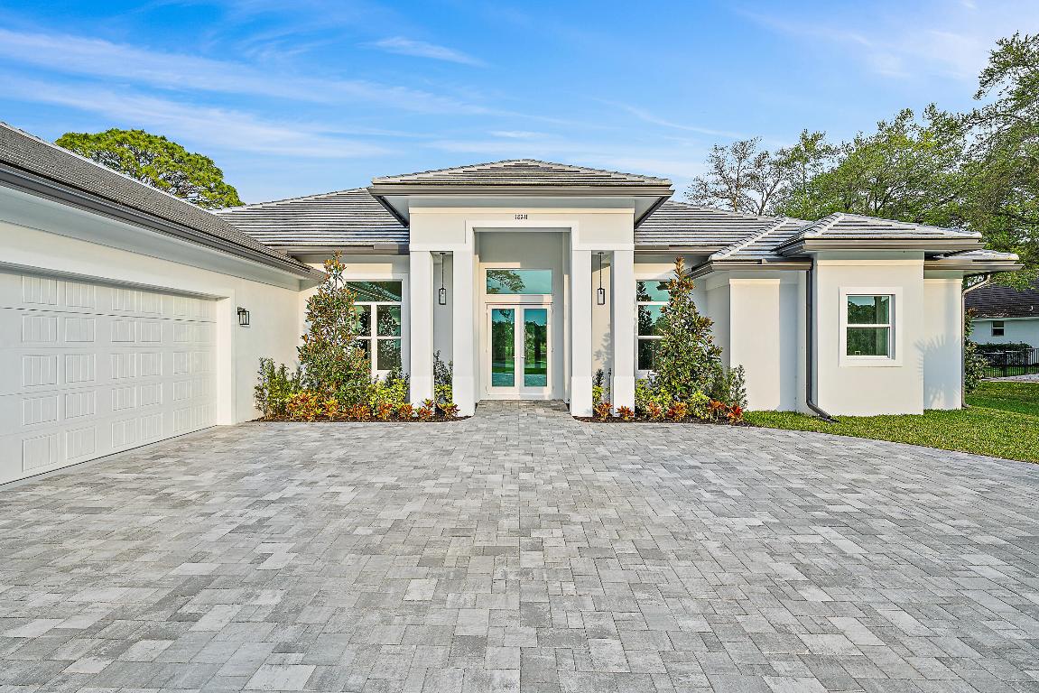 18211 SE Old Trl Jupiter, FL 33478