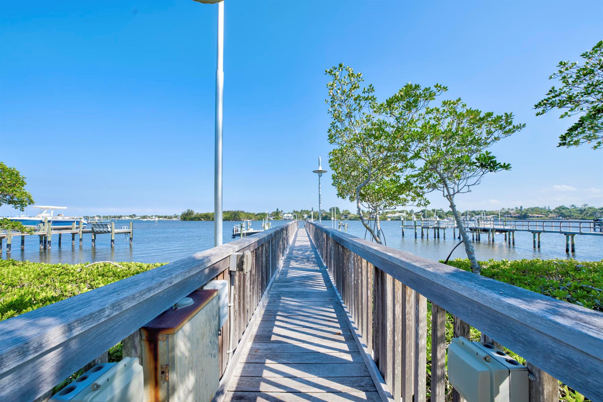 5270 Pennock Pt Rd Jupiter, FL 33458