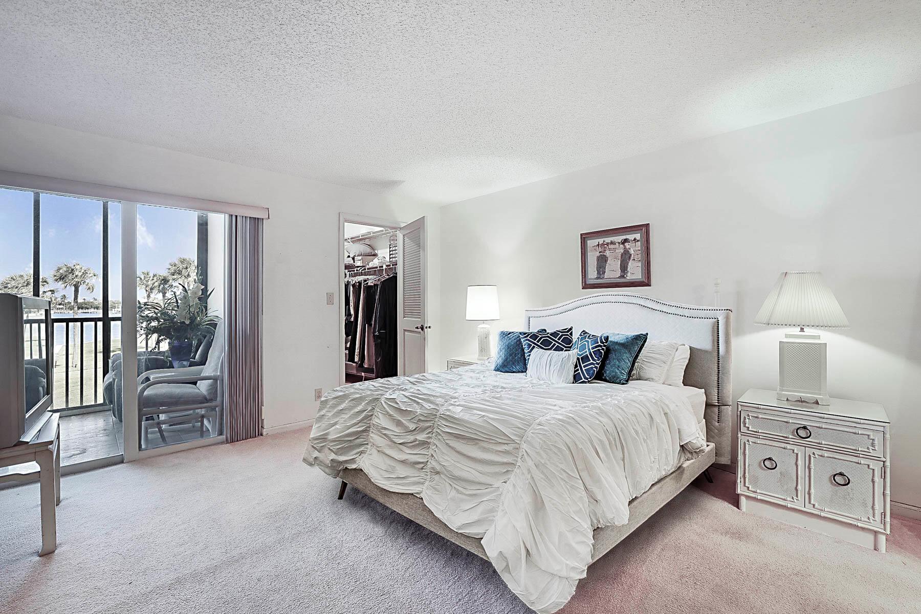 300 Intracoastal Pl #203 Tequesta, FL 33469