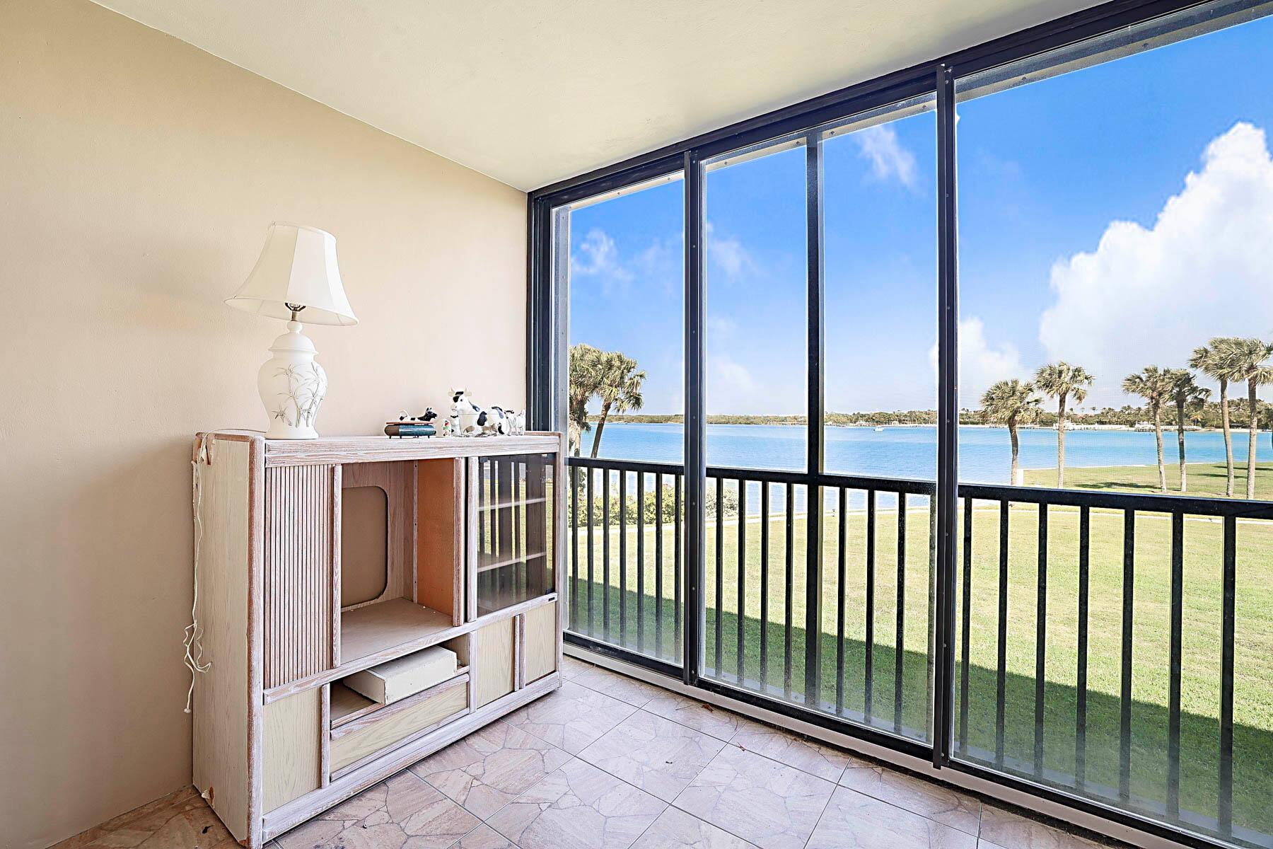 300 Intracoastal Pl #203 Tequesta, FL 33469