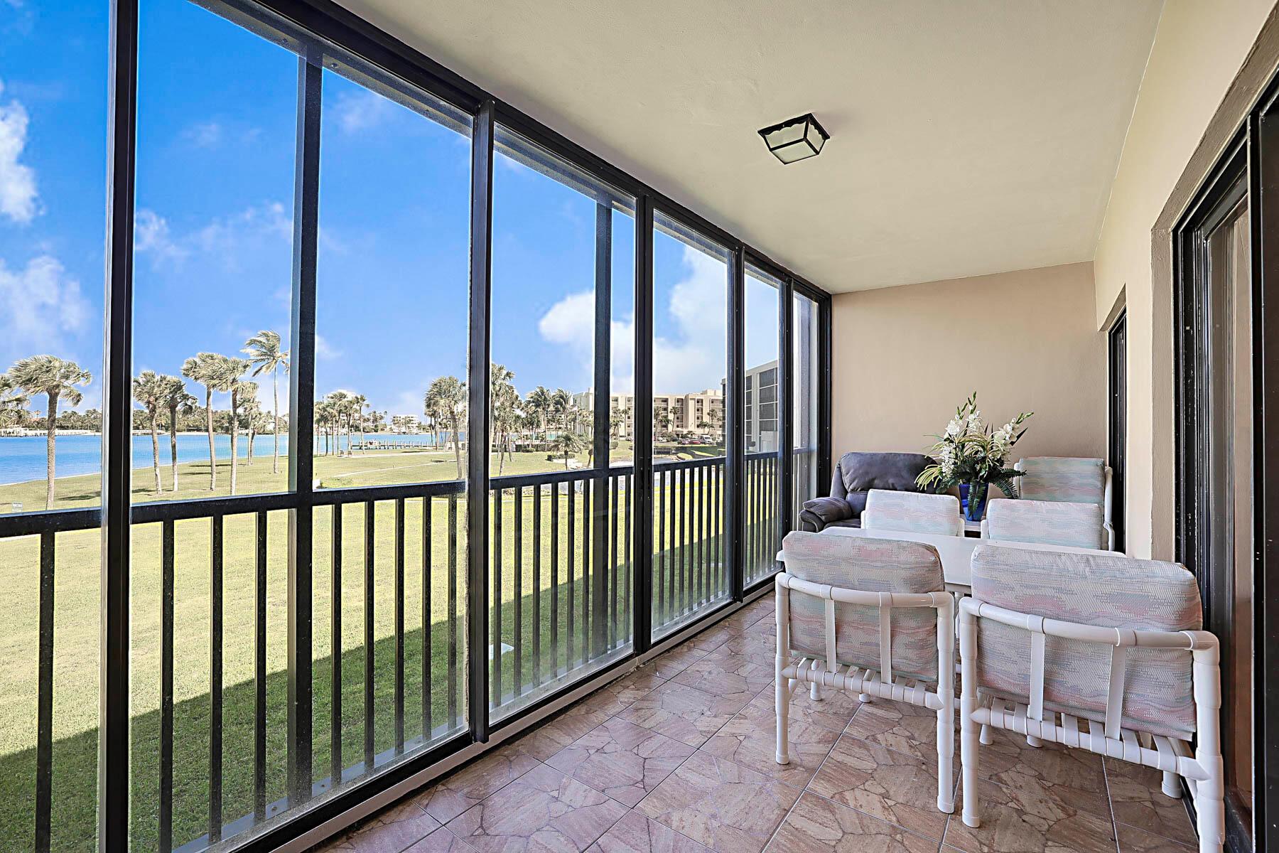 300 Intracoastal Pl #203 Tequesta, FL 33469