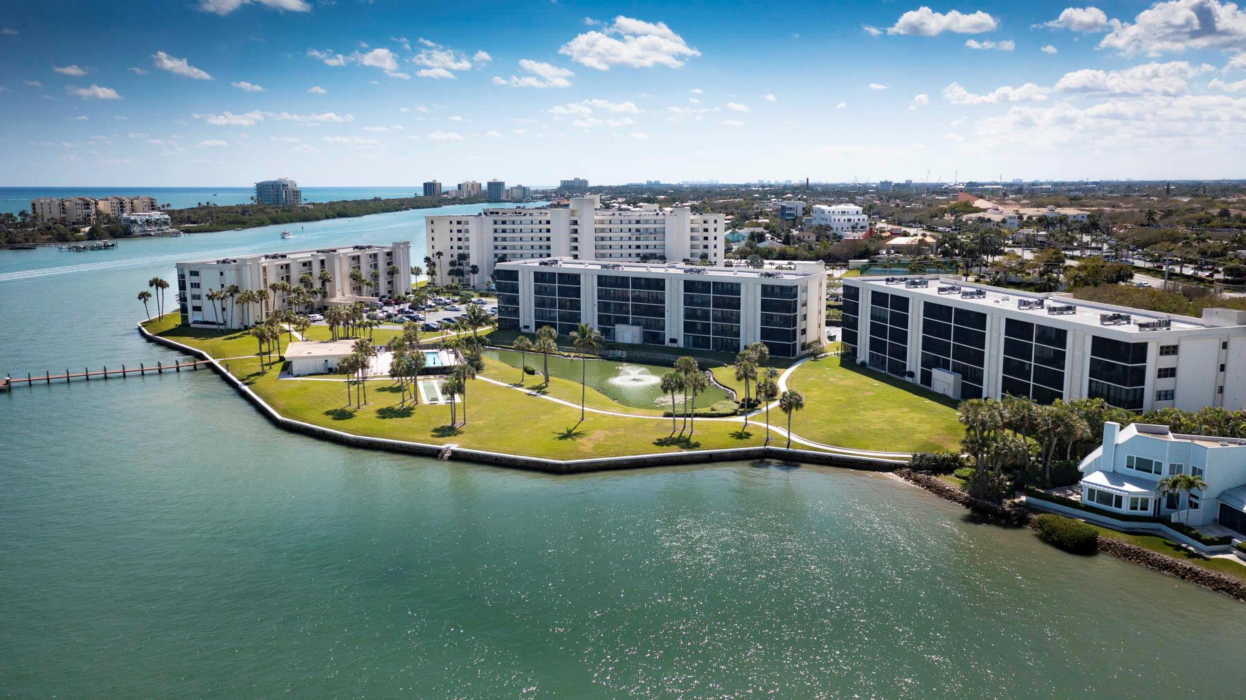 300 Intracoastal Pl #203 Tequesta, FL 33469