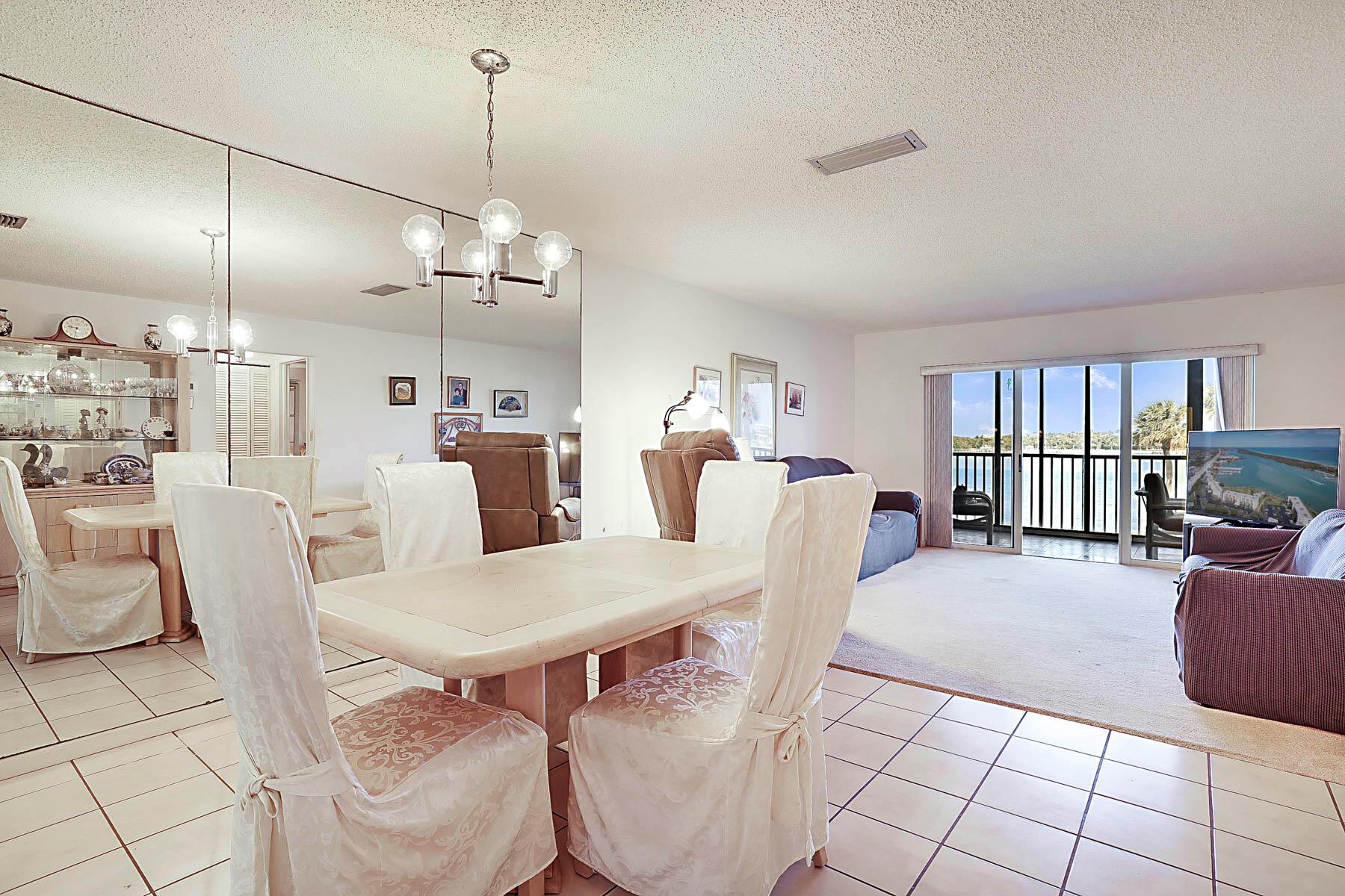 300 Intracoastal Pl #203 Tequesta, FL 33469