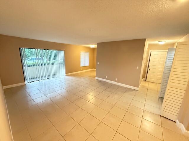 150 Pineview Rd #E3 Jupiter, FL 33469