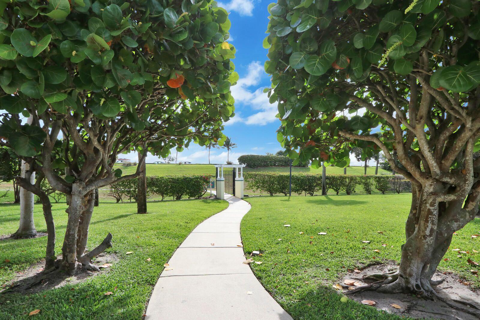 2033 Staysail Ln Jupiter, FL 33477